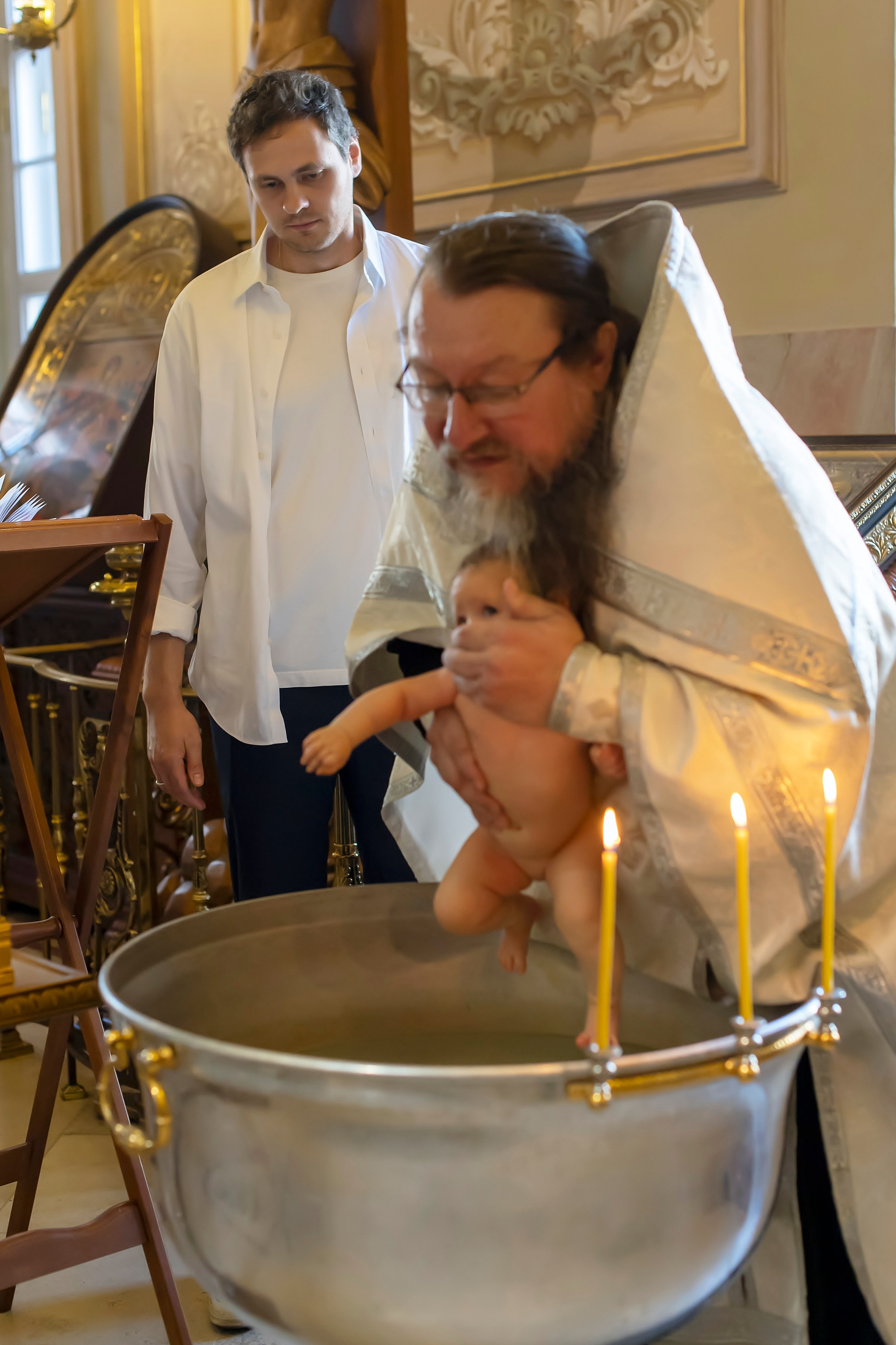 Крещение Елизаветы в Храме Климента Папы Римского. Свадебный и семейный фотограф в Москве Ирина Гончарова