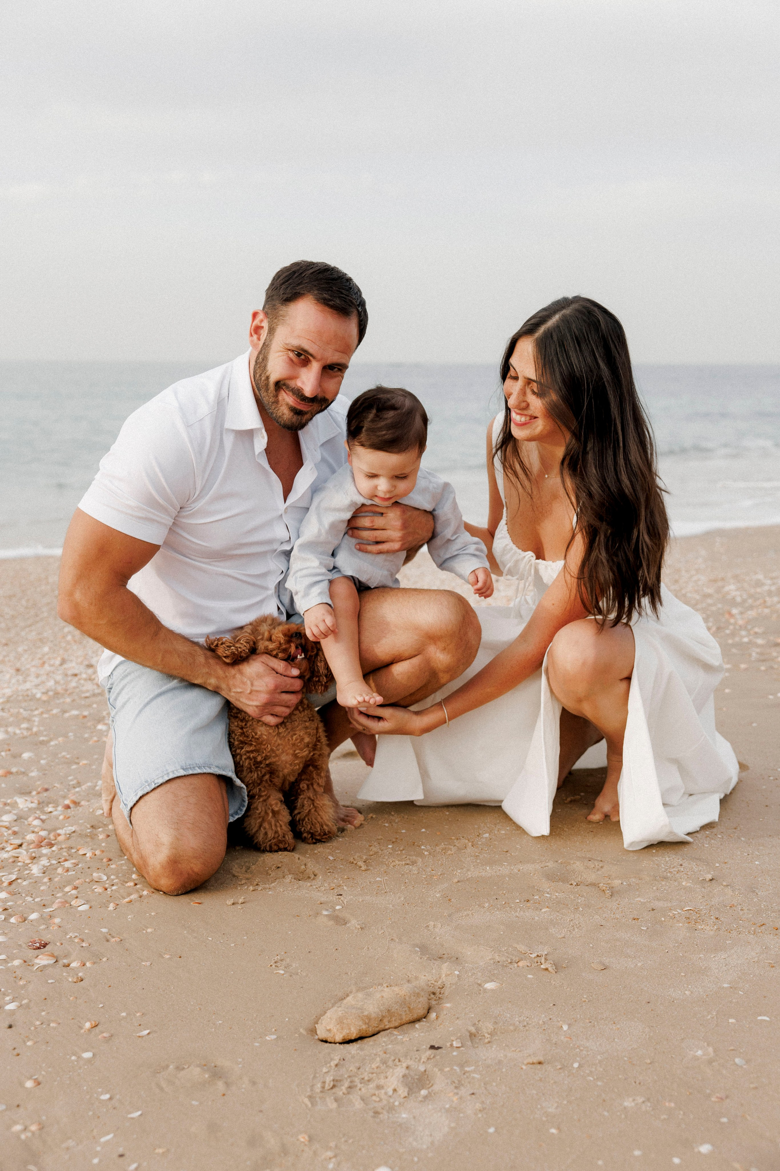 First year family photos near the sea. Главная