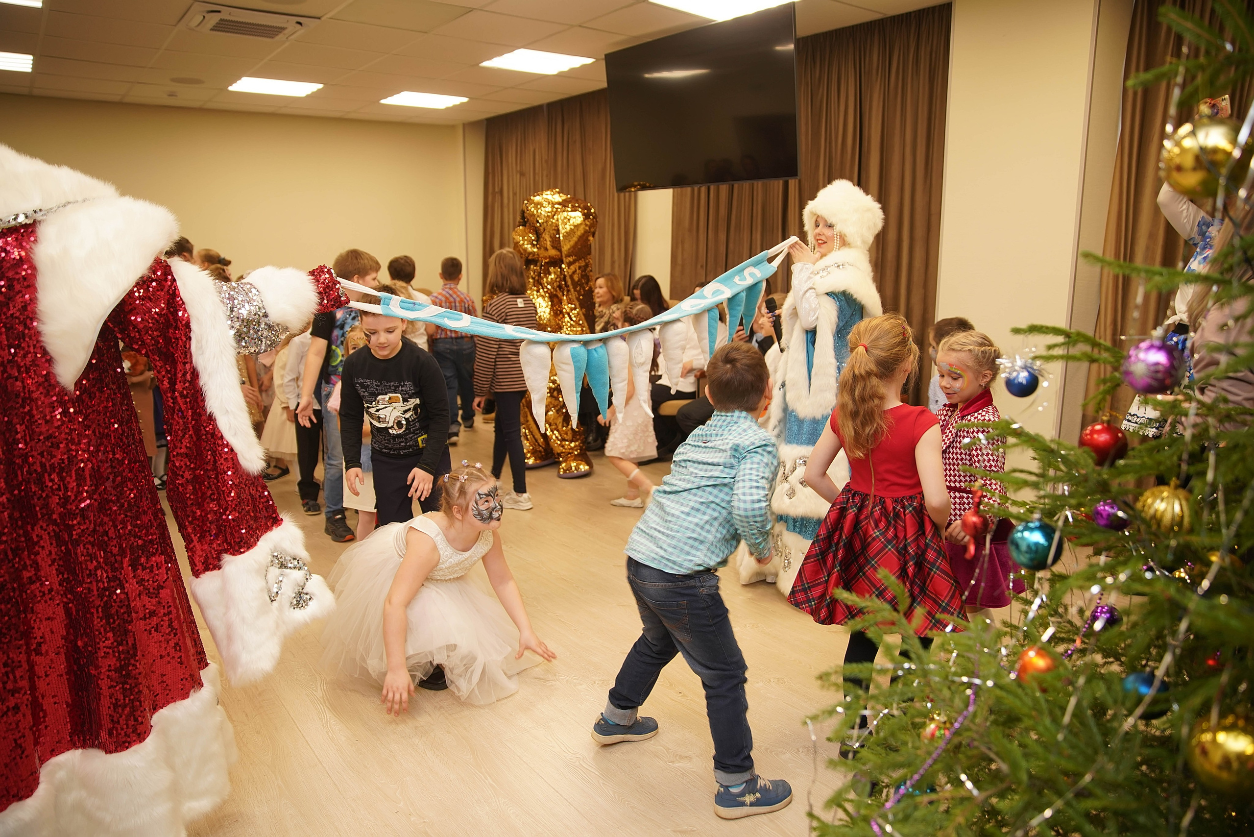 Елка НБД банк. Семейный и детский фотограф в Нижнем Новгороде