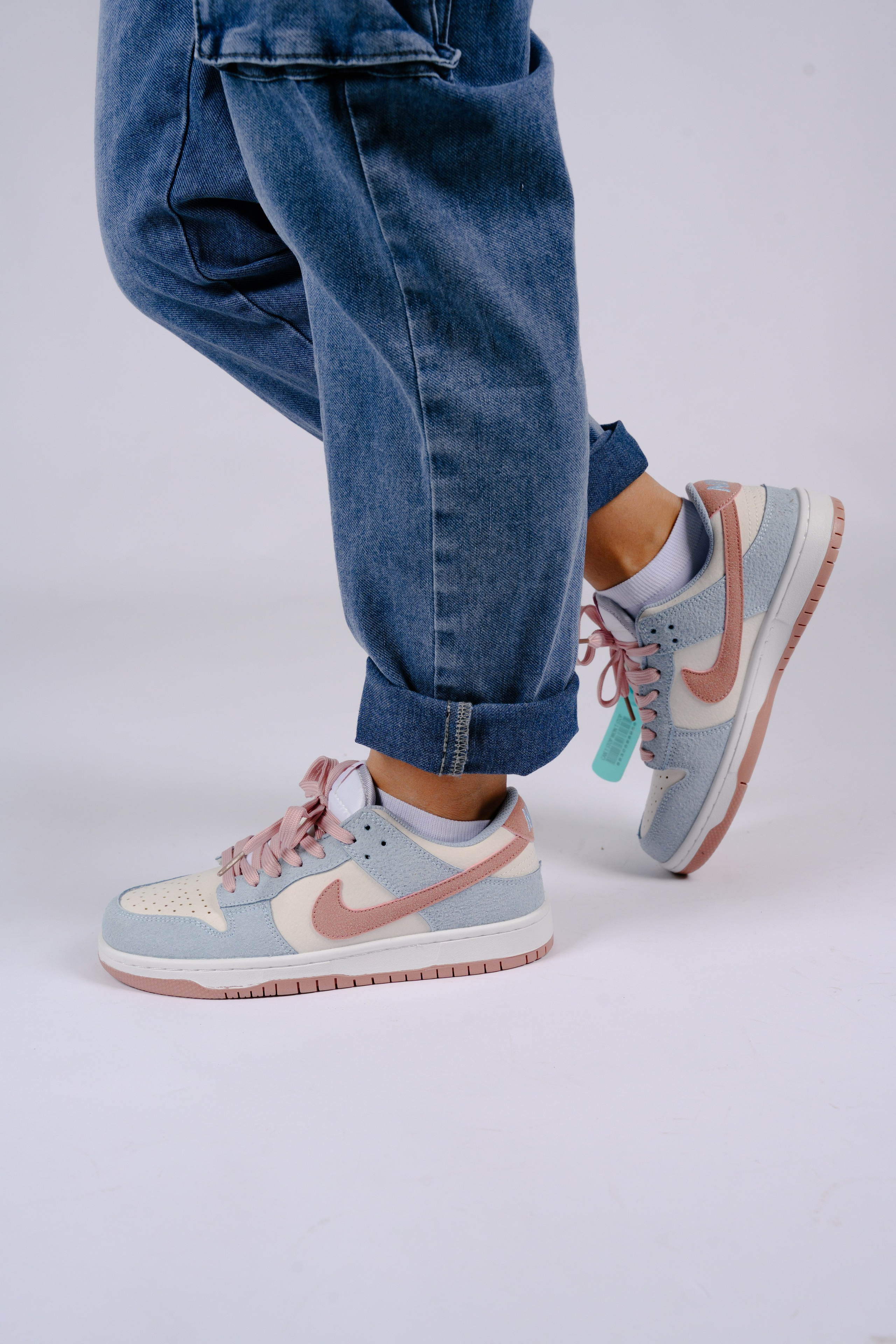 Кроссовки для wb. Фотограф в Красноярске