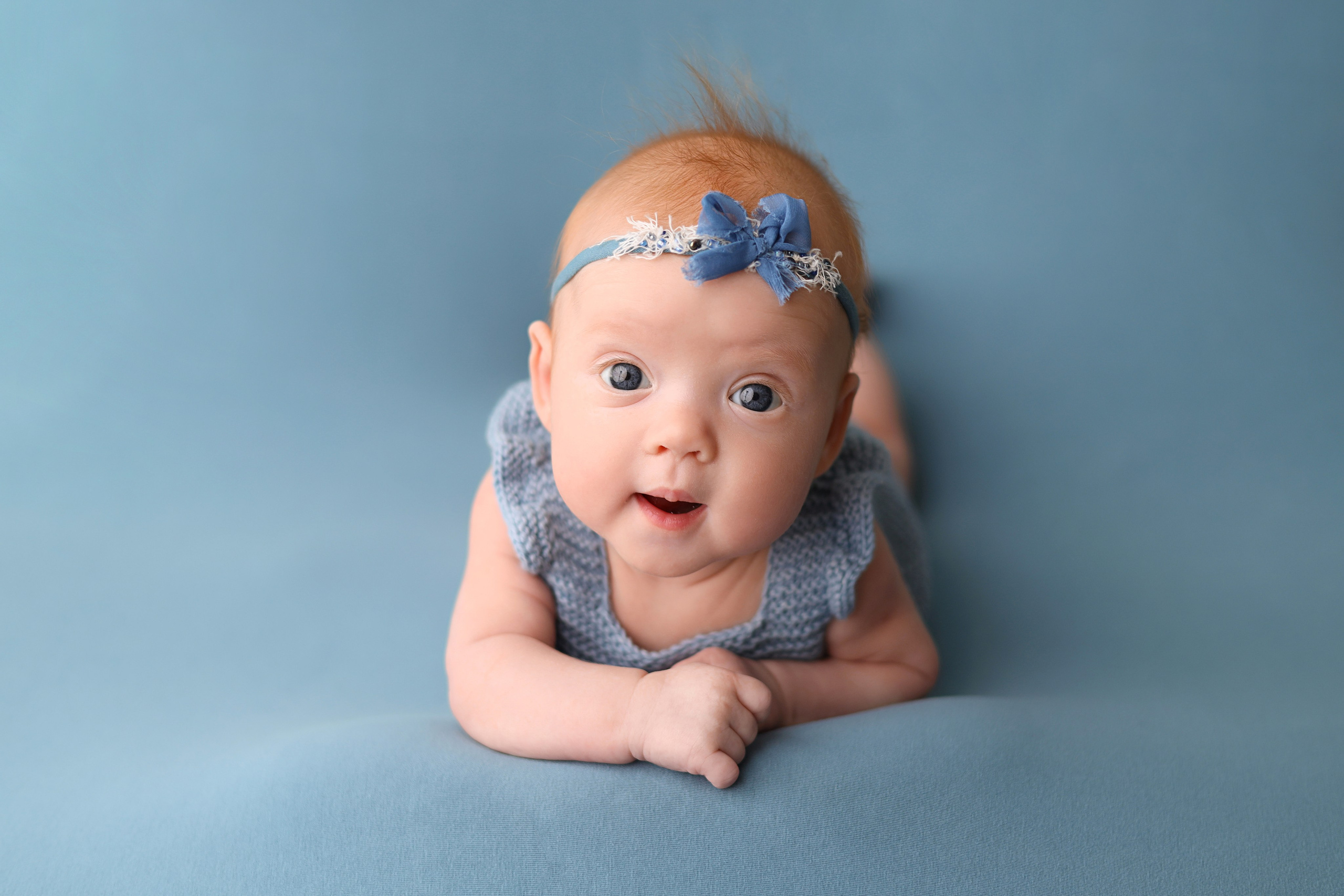 Катюше и Ксении 2 месяца. Фотограф новорожденных Москва. Ньюборн фотограф Москва