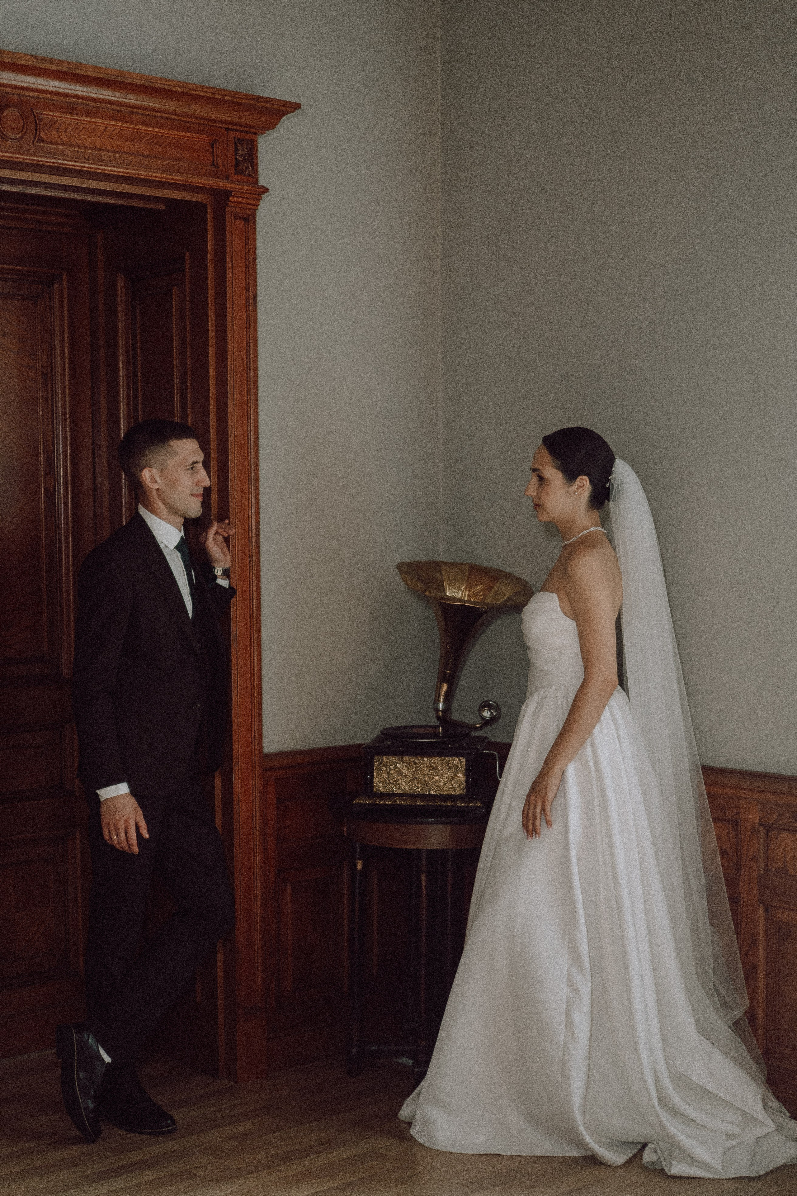 СВАДЕБНАЯ ПРОГУЛКА В САНТК-ПЕТЕРБУРГЕ (ИСАКИЕВСКИЙ СОБОР, ЗИМНЯЯ КАНАВКА, ЭРМИТАЖ И БОЛЬШАЯ МОРСКАЯ УЛИЦА). Профессиональный фотограф, Санкт-Петербург — Виктория Богомолова