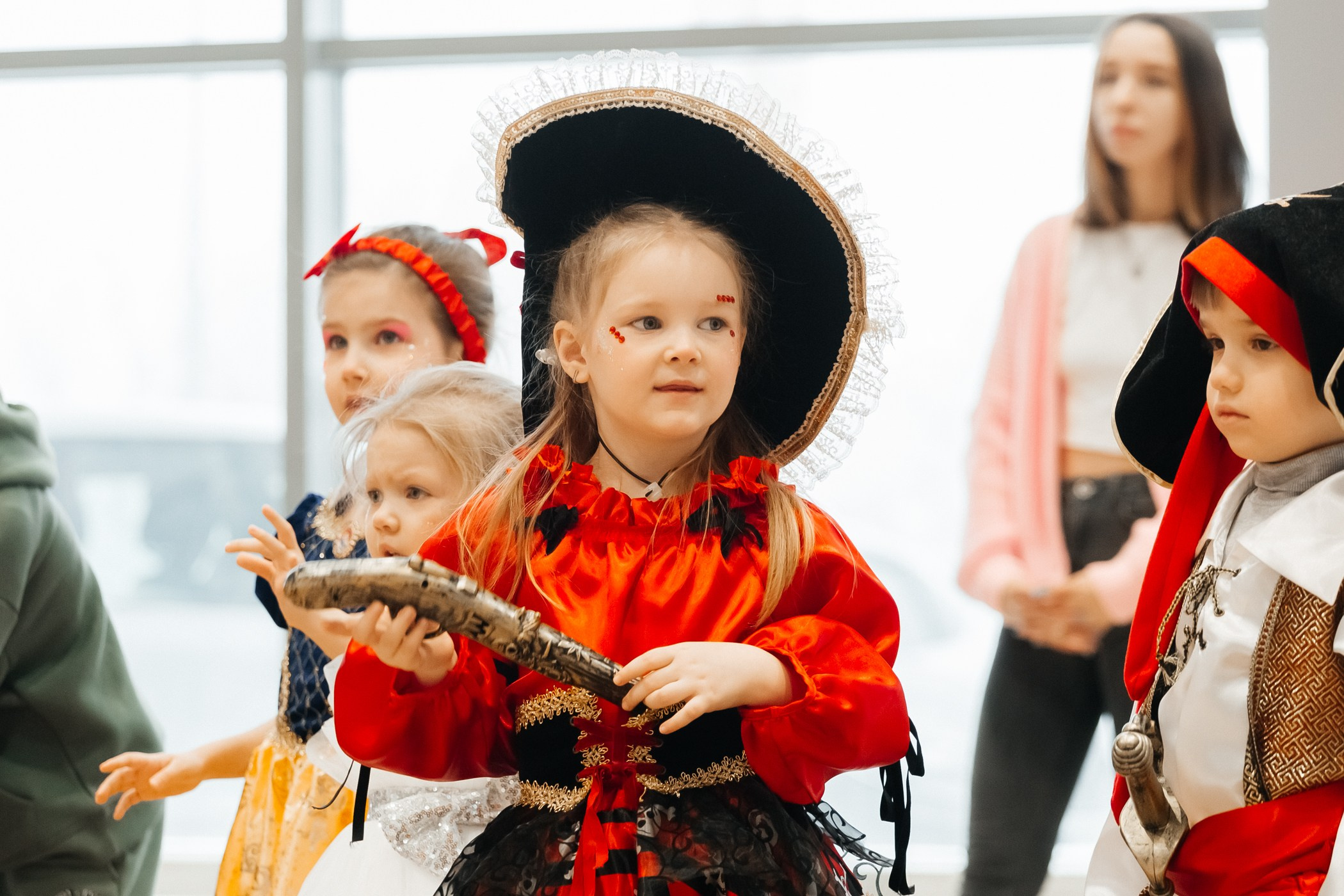 Детский мастер-класс в «Картель Авто» — «Студия чудес Алиса». Фотограф Кемерово | Сергей