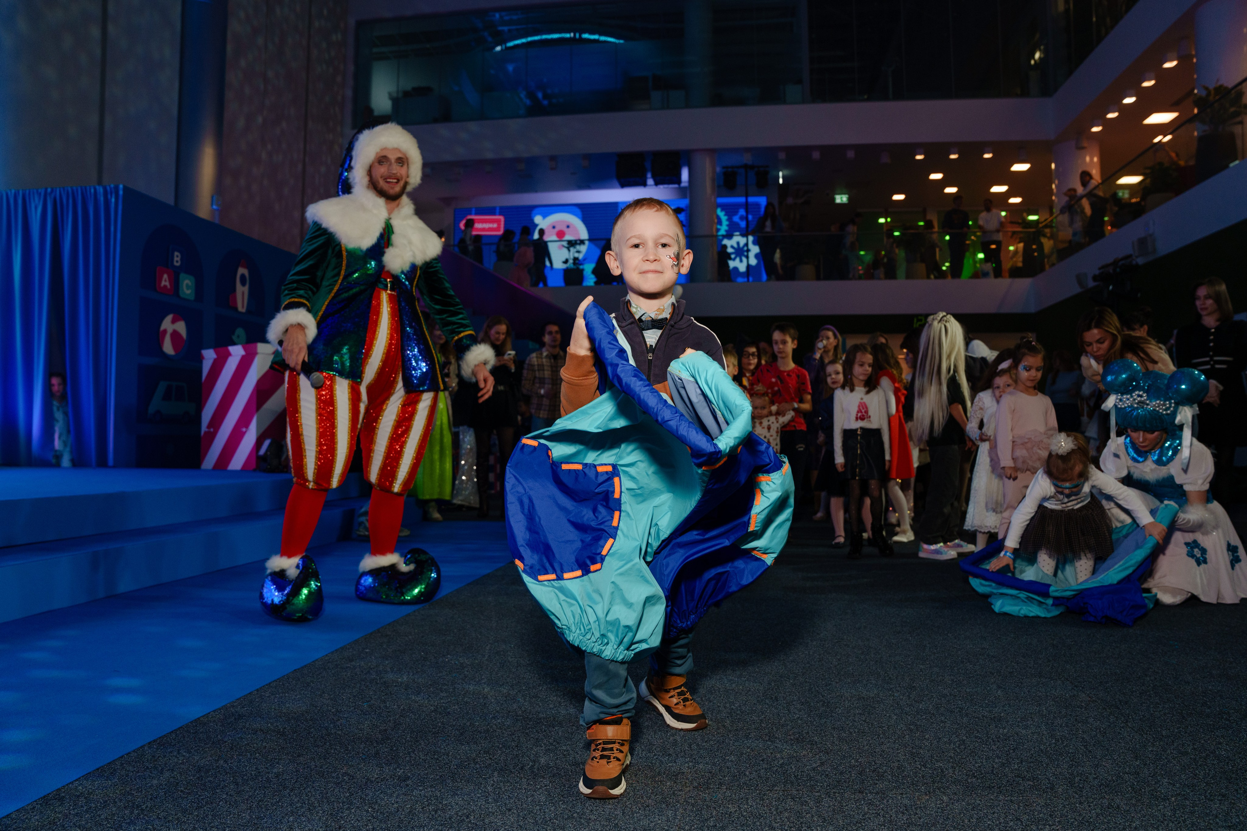 Репортажный фотограф VK Елка. Репортажный фотограф Москва Сергей Дружинин