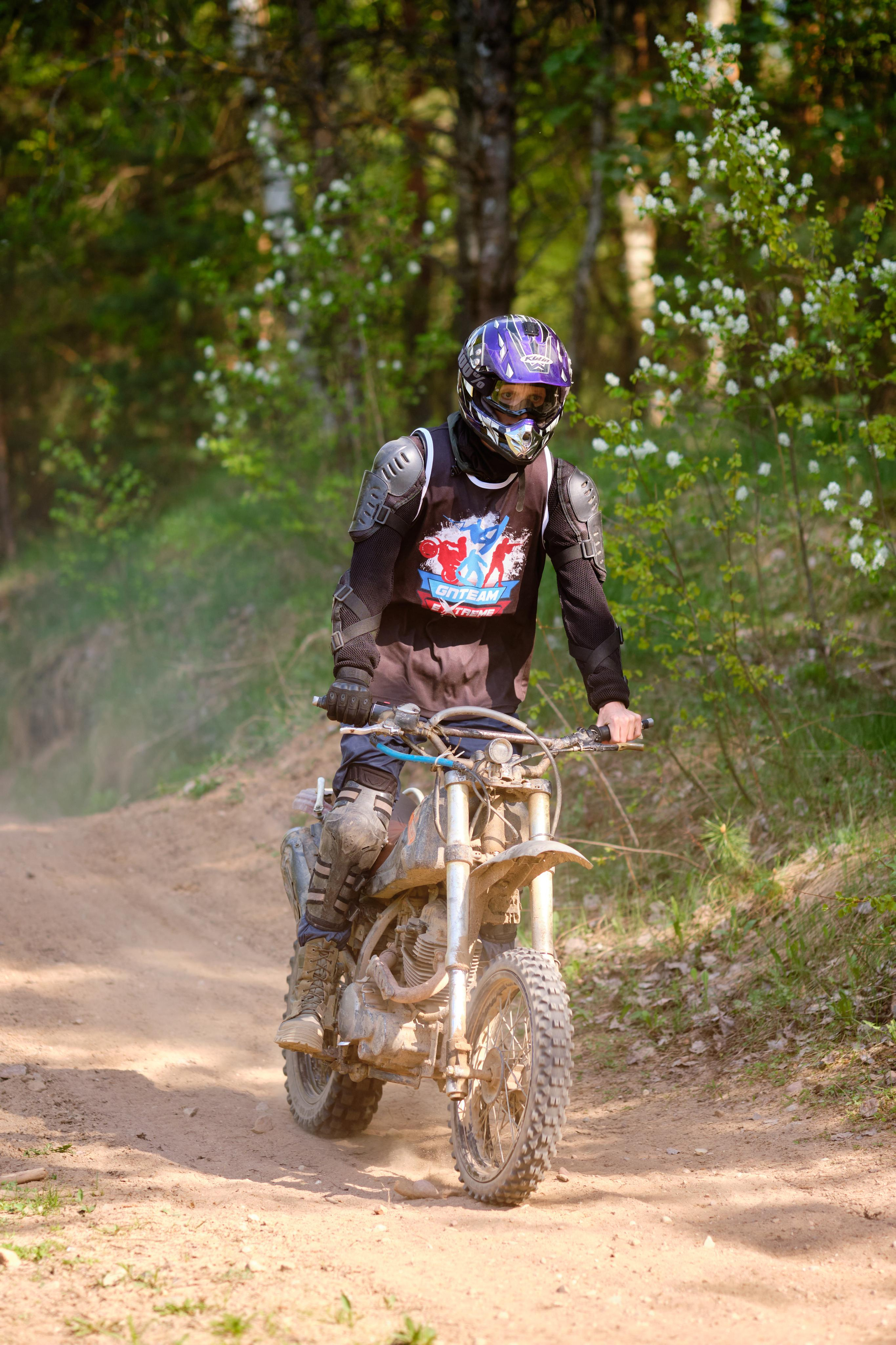 Snos koles. Репортажный фотограф Дмитрий Литвинский. Минск, Беларусь, мир