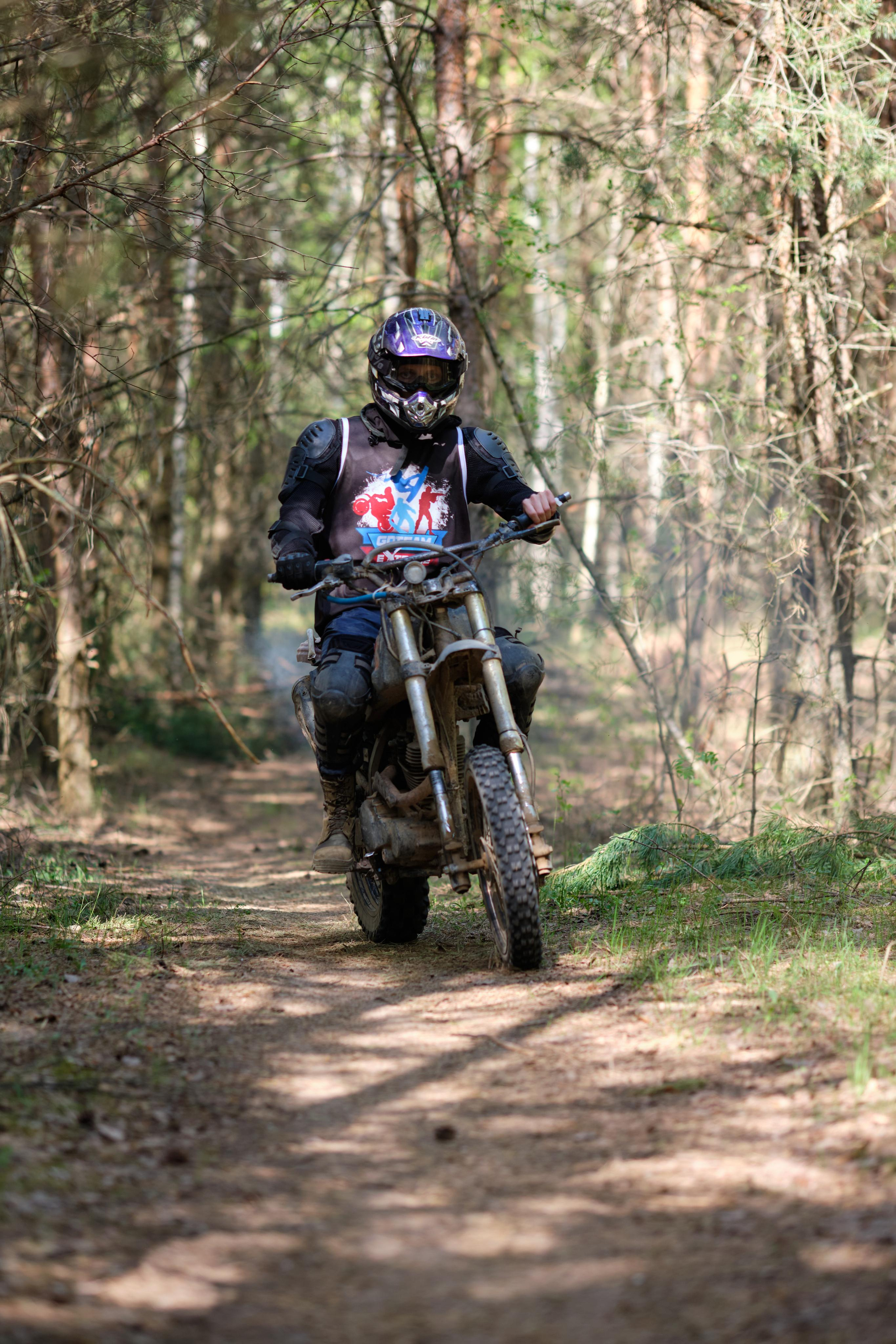 Snos koles. Репортажный фотограф Дмитрий Литвинский. Минск, Беларусь, мир