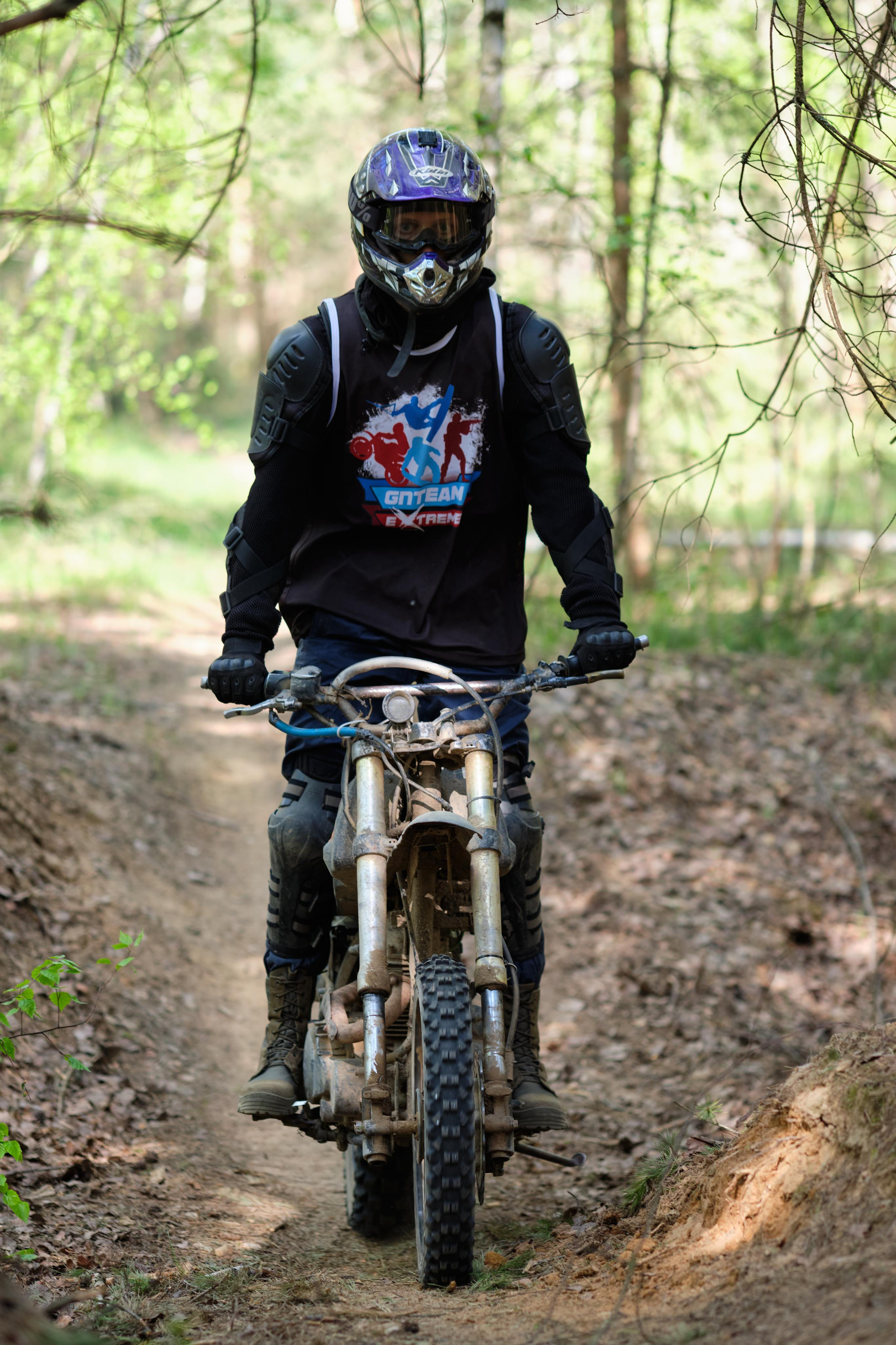 Snos koles. Репортажный фотограф Дмитрий Литвинский. Минск, Беларусь, мир