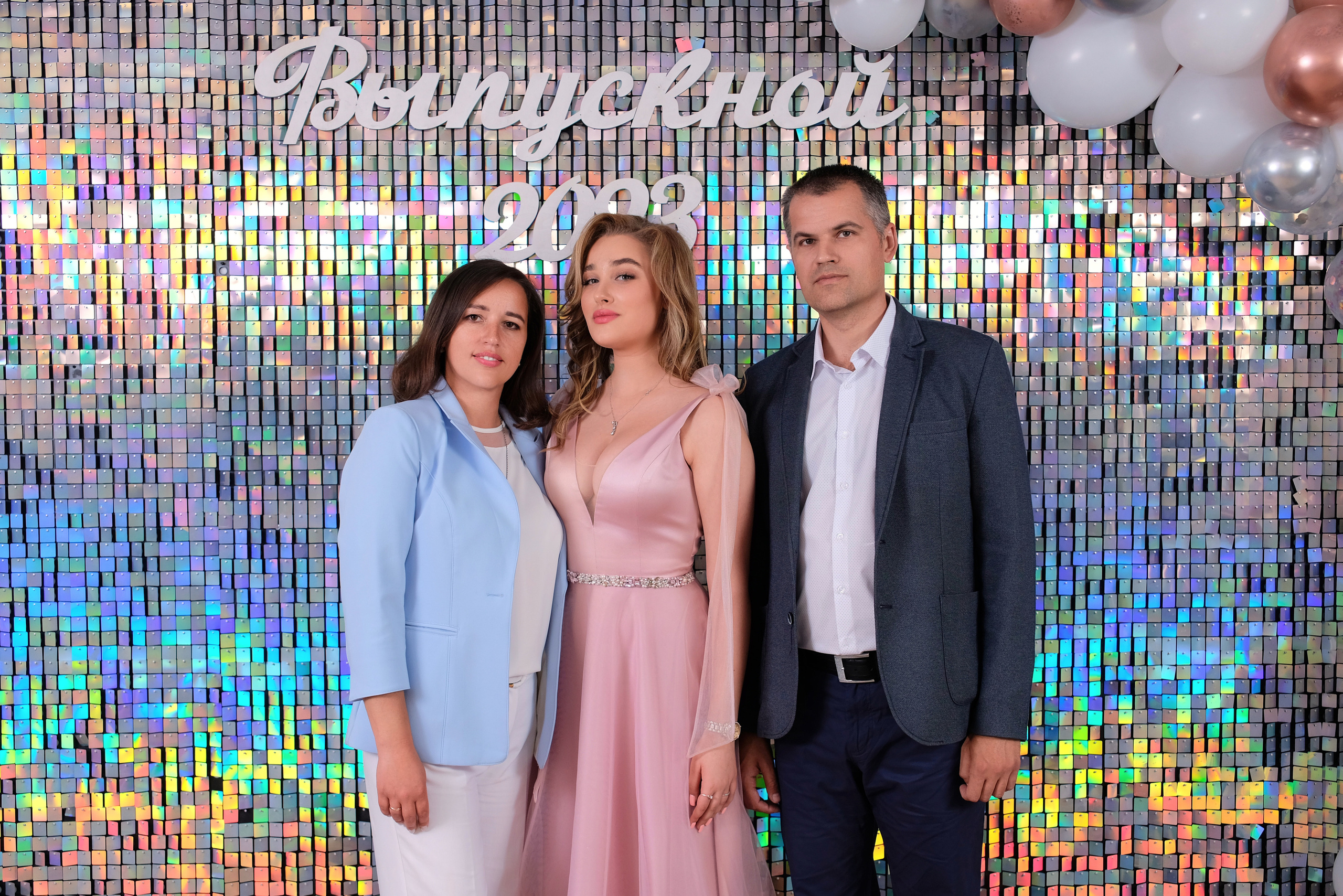 Выпускной 25 гимназии г. Минска. Репортажный фотограф Дмитрий Литвинский. Минск, Беларусь, мир