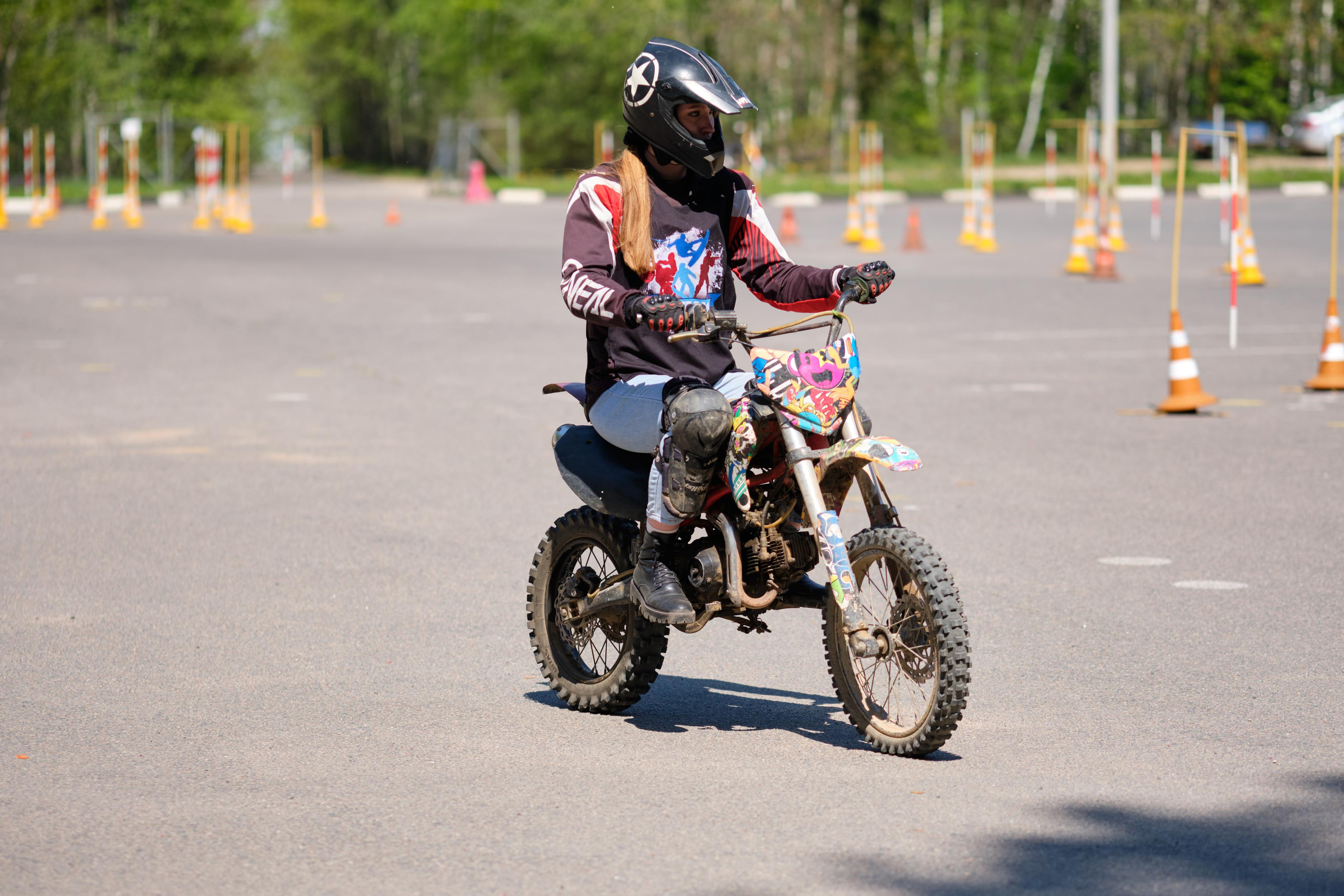 Snos koles. Репортажный фотограф Дмитрий Литвинский. Минск, Беларусь, мир