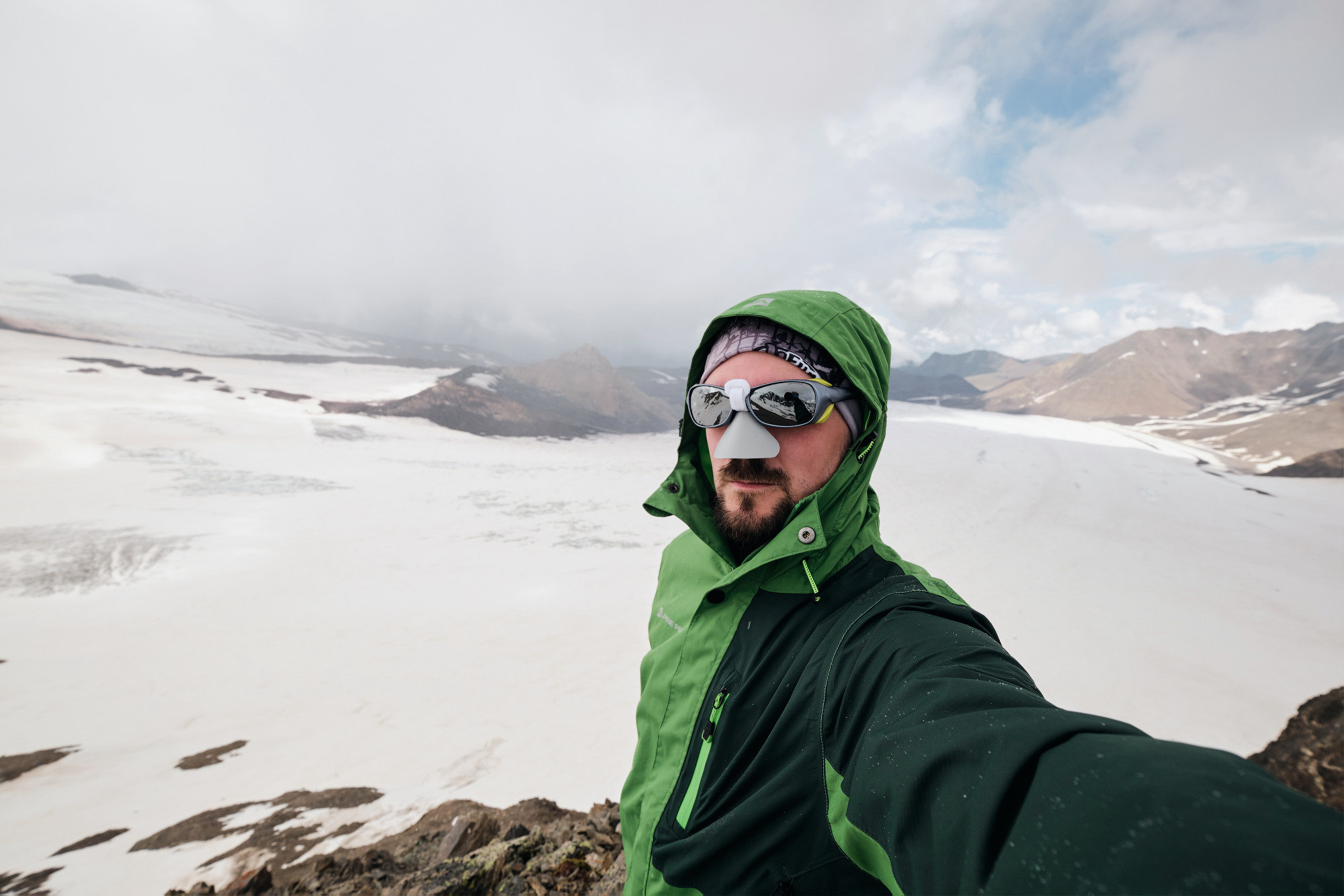 Эльбрус с востока. Июнь 2019 года. Репортажный фотограф Дмитрий Литвинский. Минск, Беларусь, мир