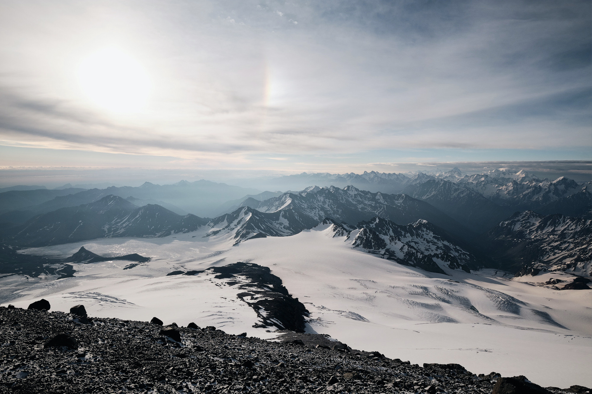 Эльбрус с востока. Июнь 2019 года. Репортажный фотограф Дмитрий Литвинский. Минск, Беларусь, мир