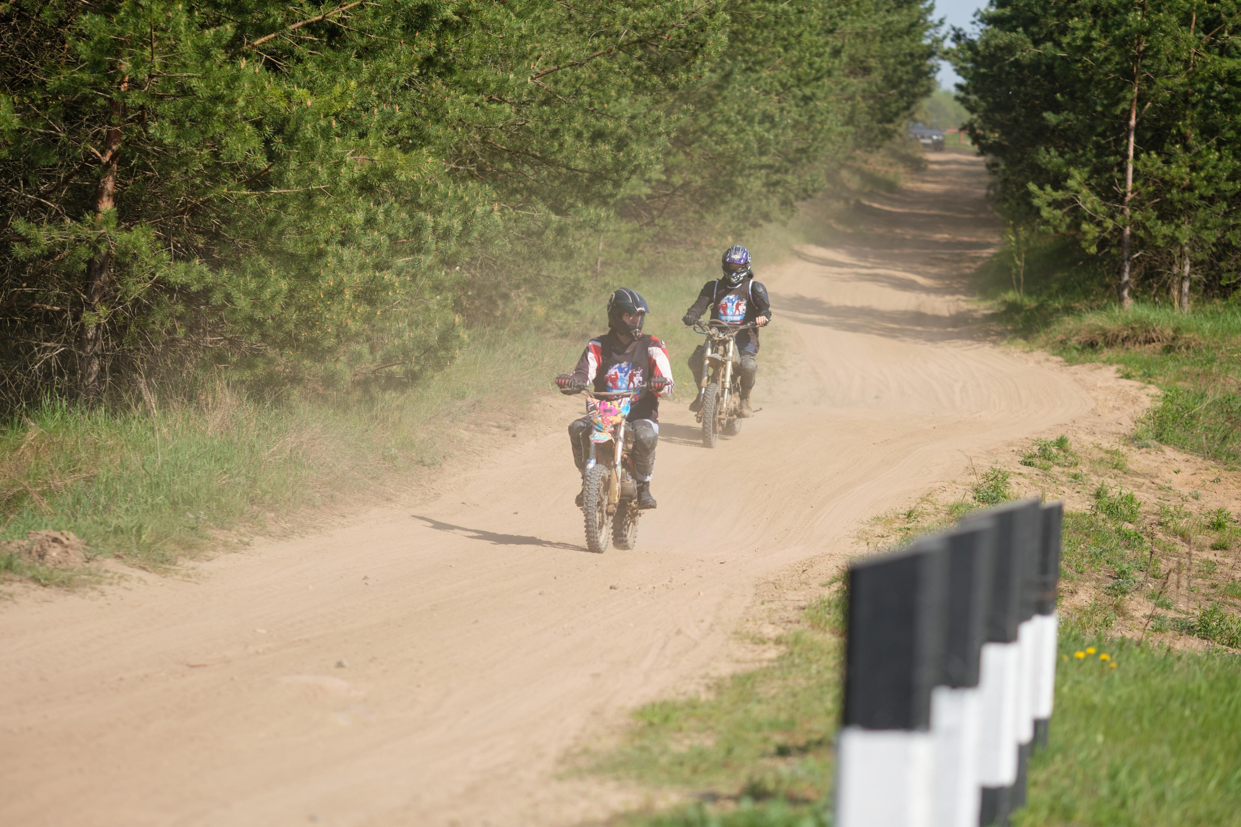 Snos koles. Репортажный фотограф Дмитрий Литвинский. Минск, Беларусь, мир