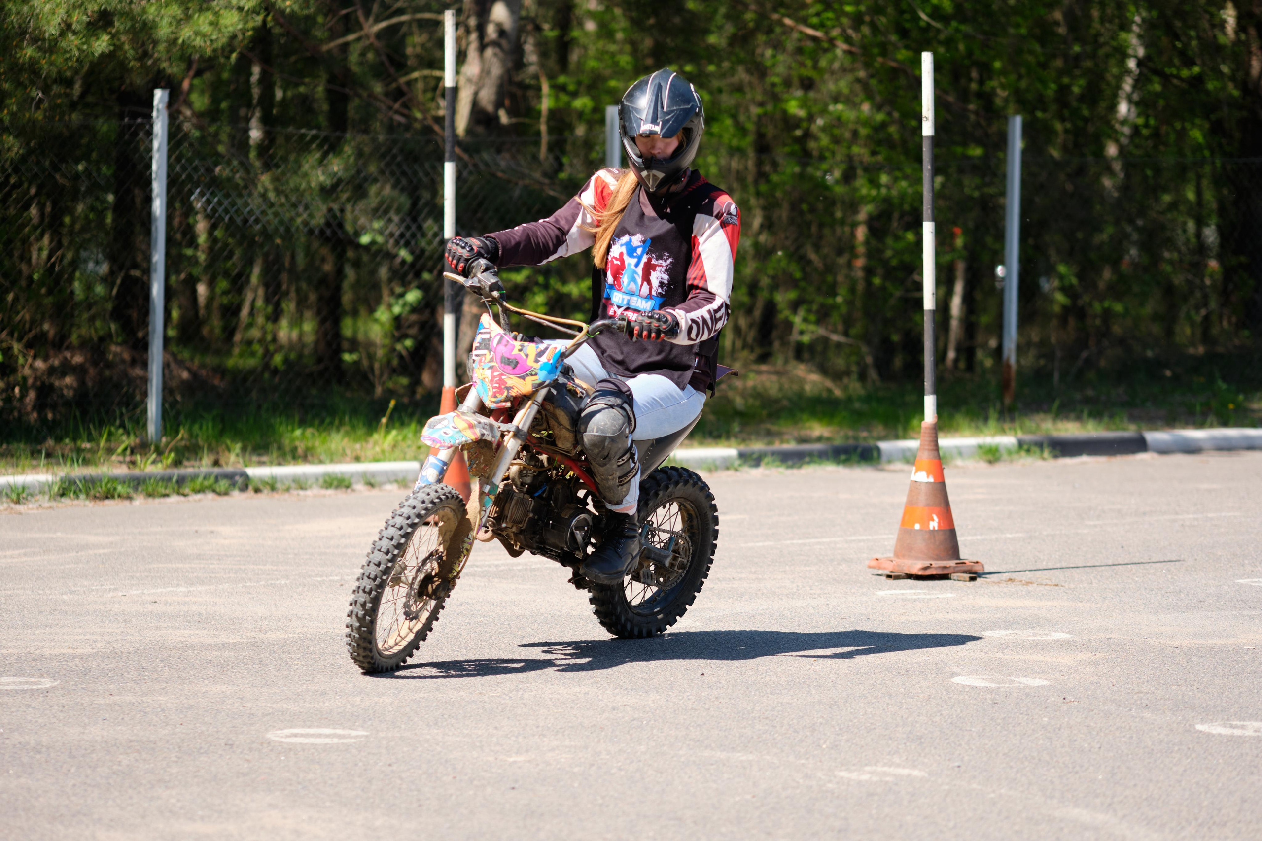 Snos koles. Репортажный фотограф Дмитрий Литвинский. Минск, Беларусь, мир