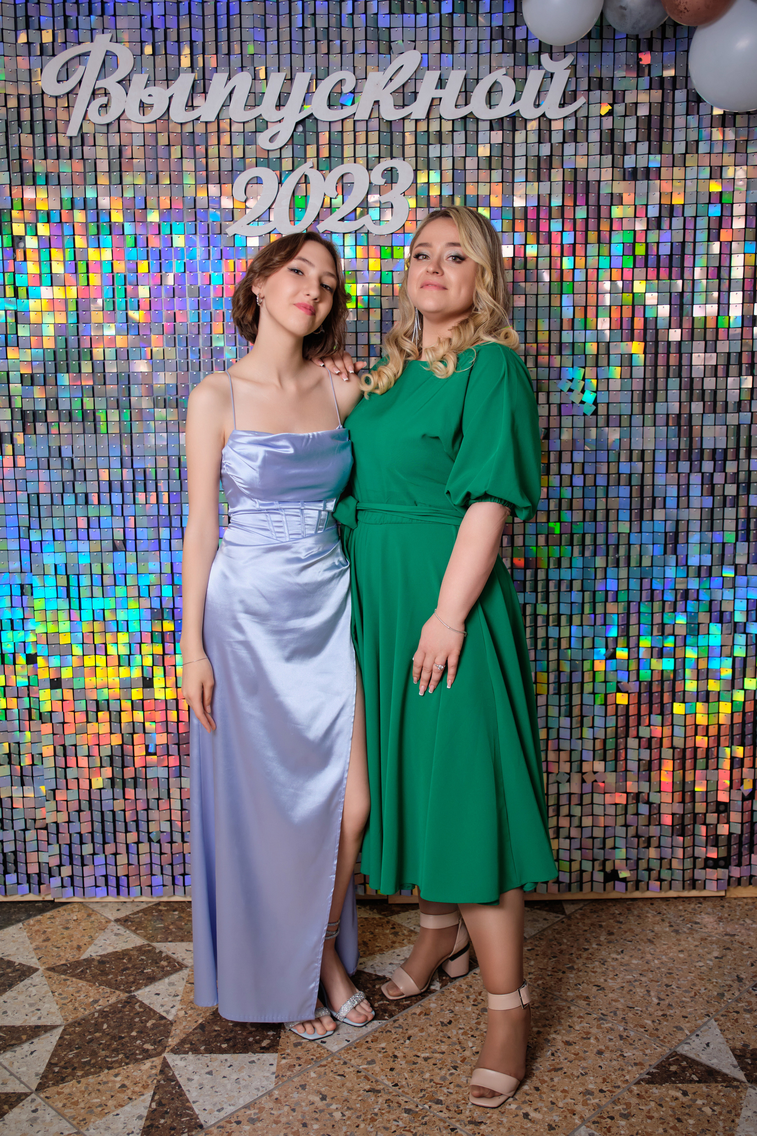 Выпускной 25 гимназии г. Минска. Репортажный фотограф Дмитрий Литвинский. Минск, Беларусь, мир