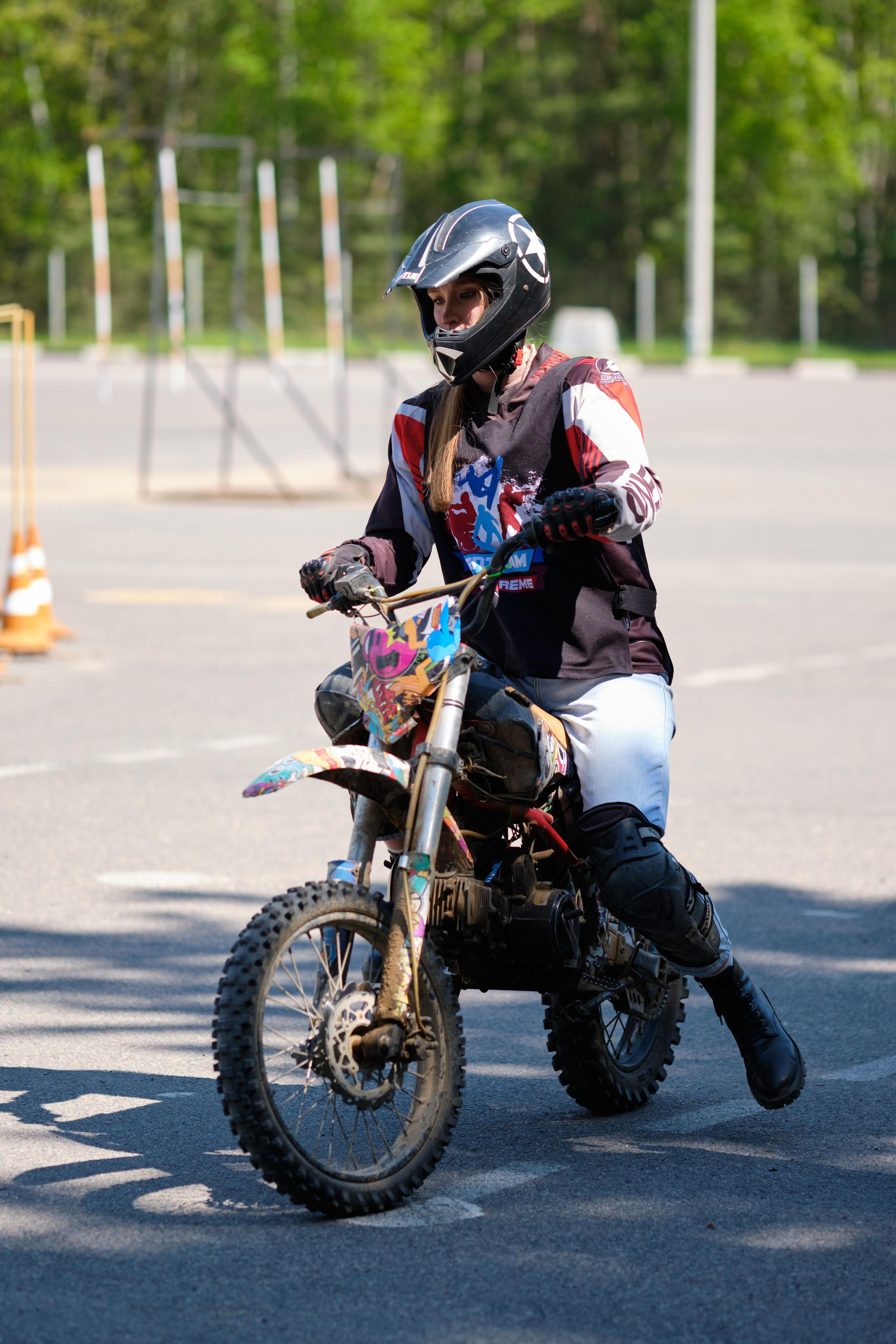 Snos koles. Репортажный фотограф Дмитрий Литвинский. Минск, Беларусь, мир