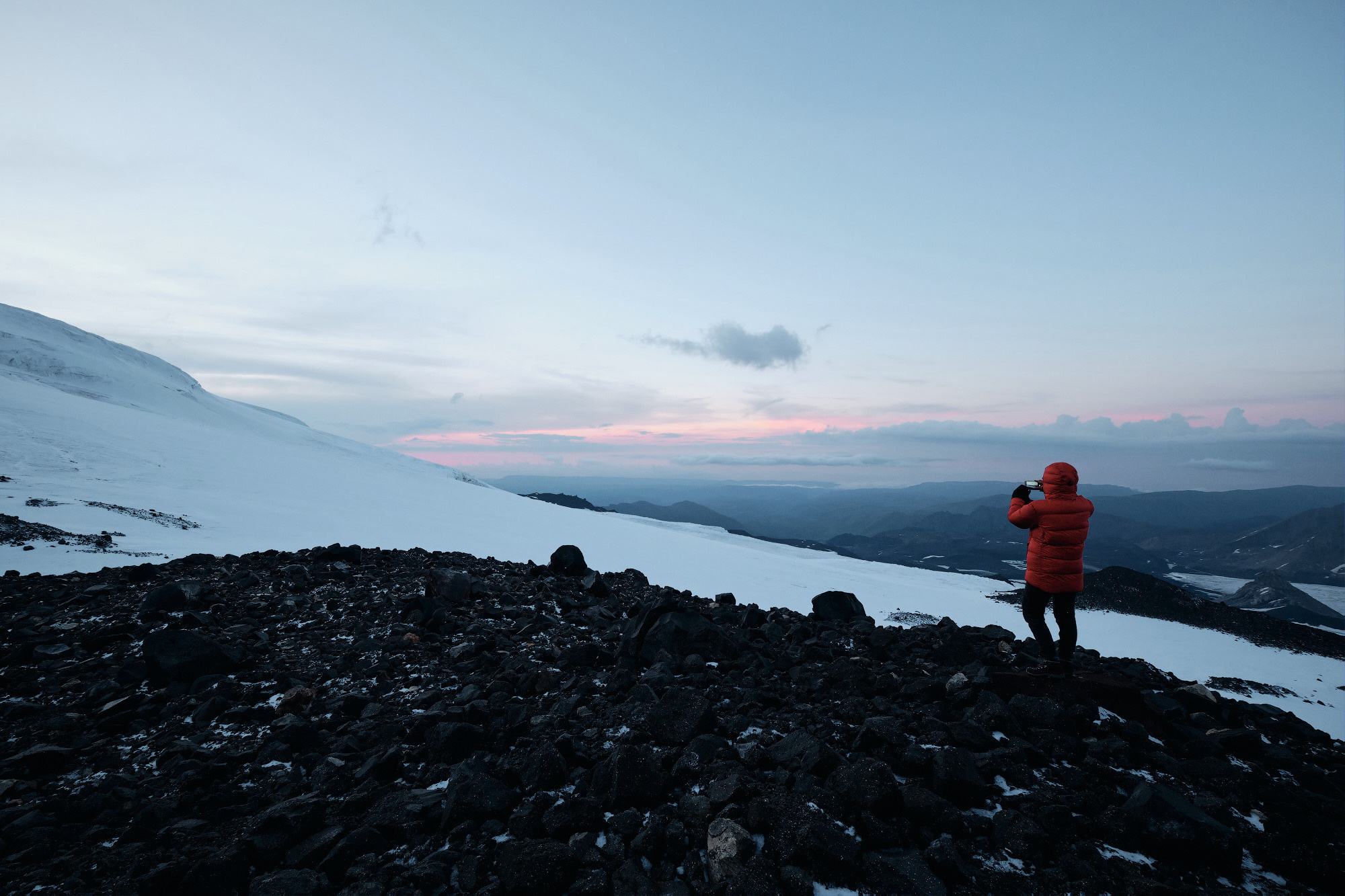 Эльбрус с востока. Июнь 2019 года. Репортажный фотограф Дмитрий Литвинский. Минск, Беларусь, мир