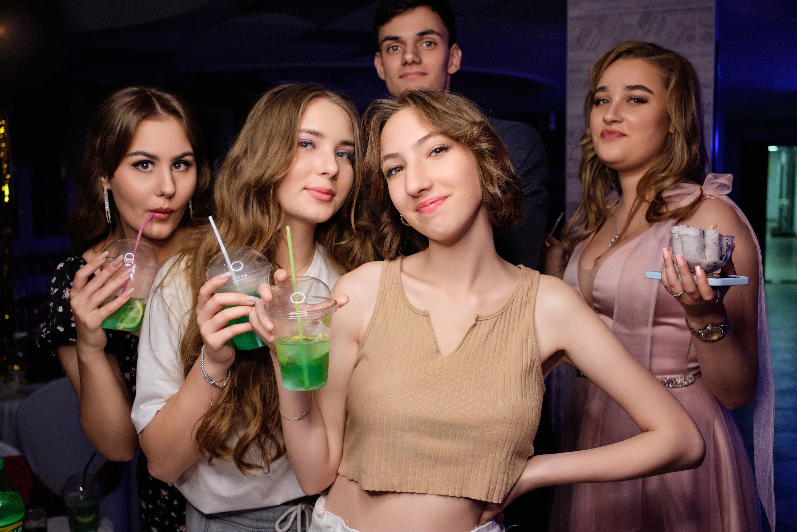 Выпускной 25 гимназии г. Минска. Репортажный фотограф Дмитрий Литвинский. Минск, Беларусь, мир