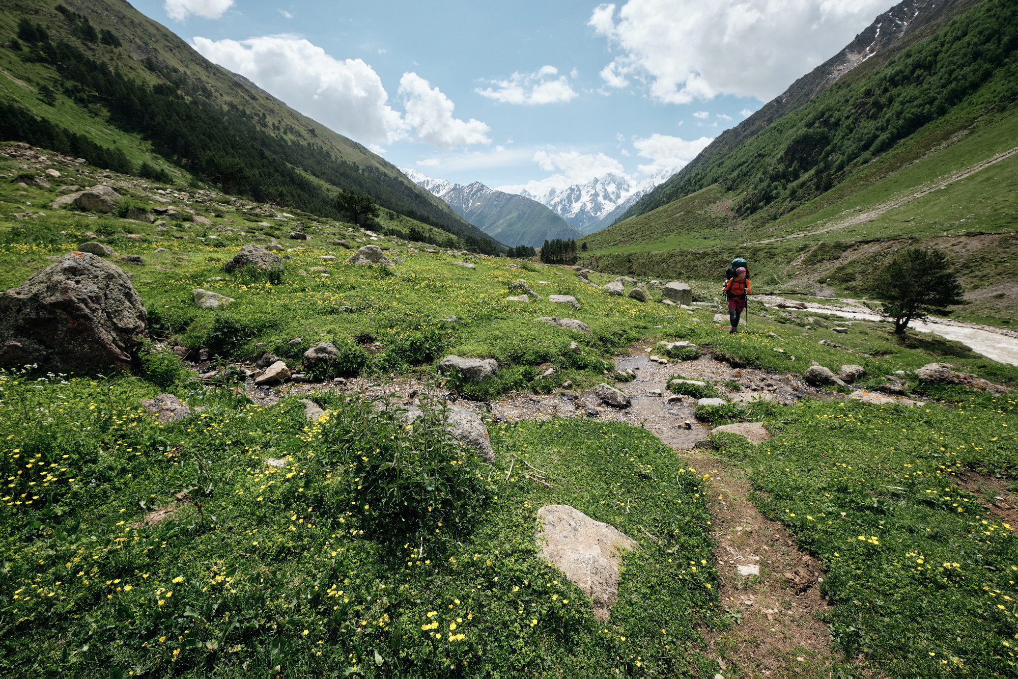 Эльбрус с востока. Июнь 2019 года. Репортажный фотограф Дмитрий Литвинский. Минск, Беларусь, мир