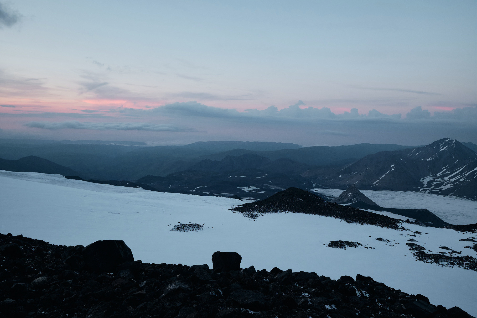 Эльбрус с востока. Июнь 2019 года. Репортажный фотограф Дмитрий Литвинский. Минск, Беларусь, мир