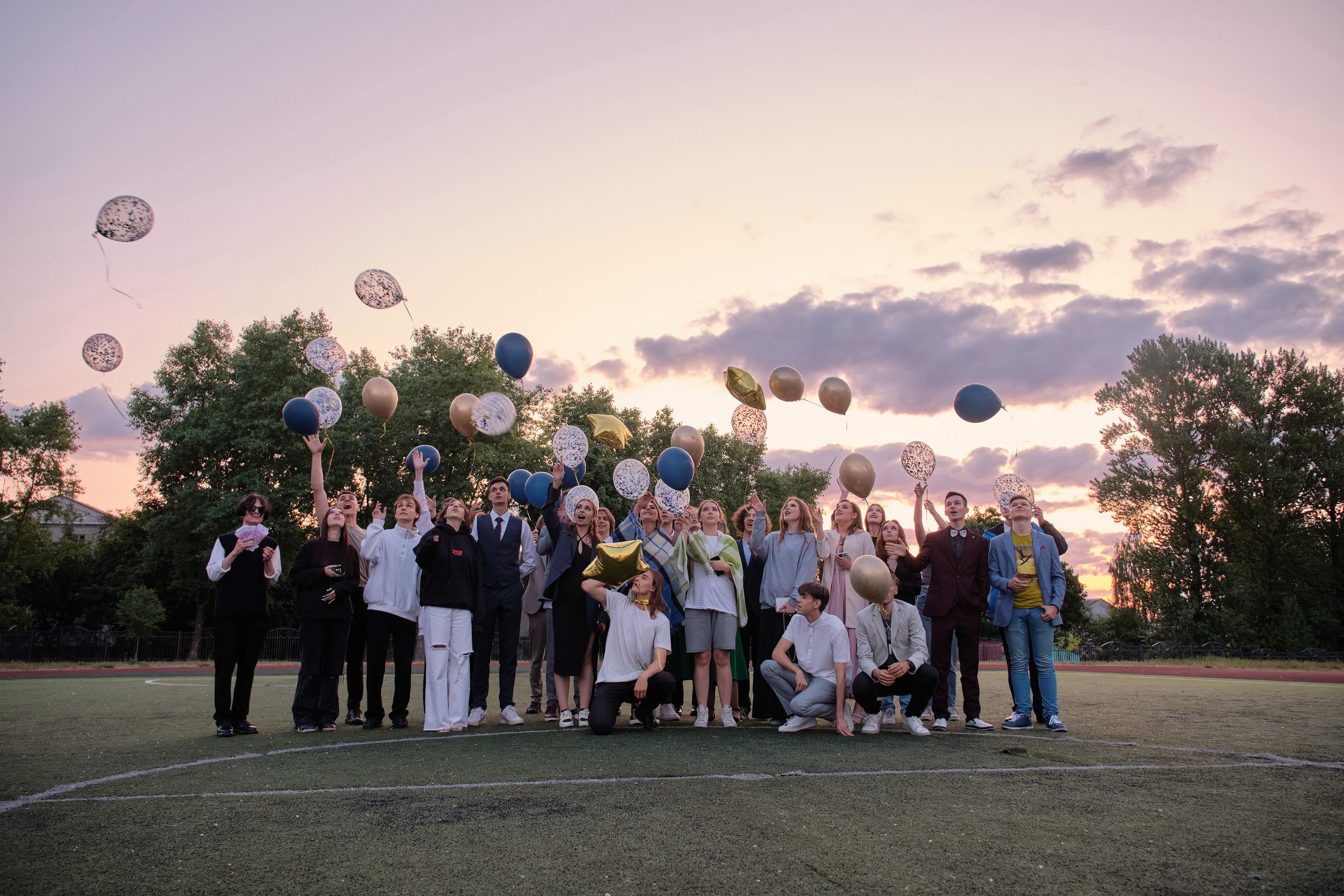 Выпускной 25 гимназии г. Минска. Репортажный фотограф Дмитрий Литвинский. Минск, Беларусь, мир