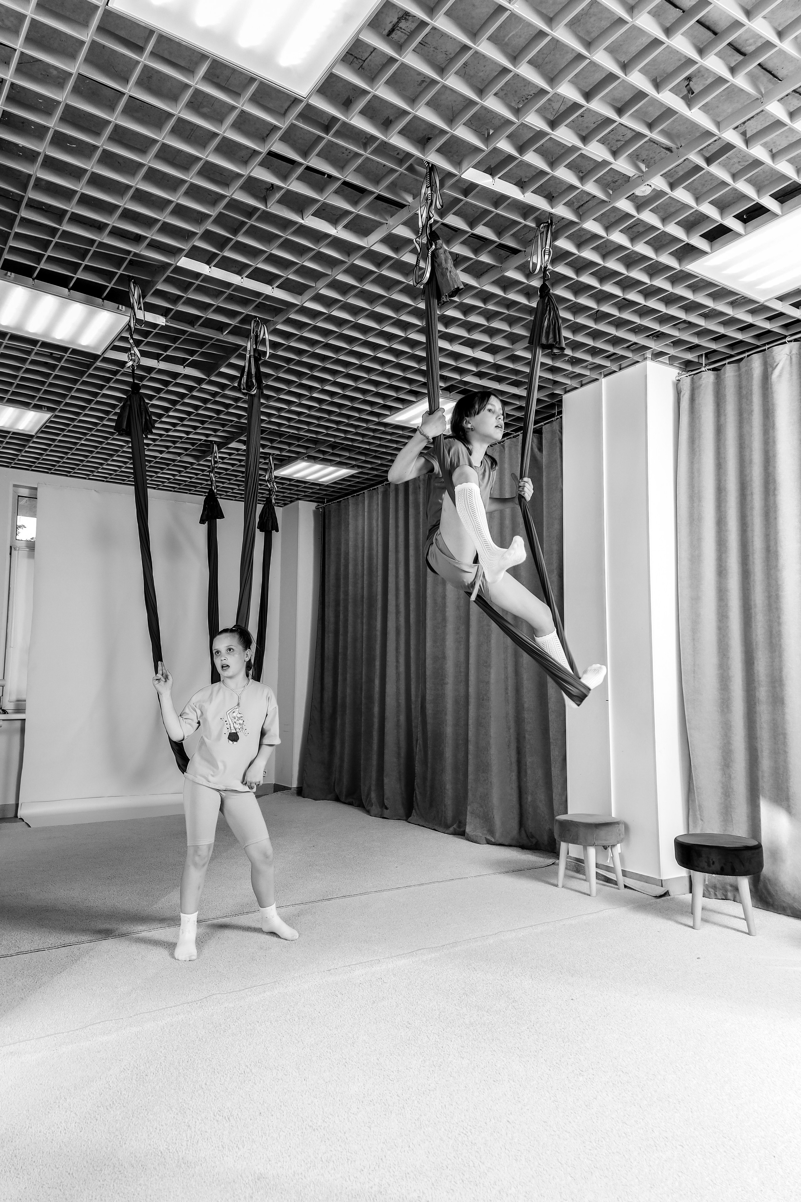 Детская аэройога. Фотограф Надршина Лилия