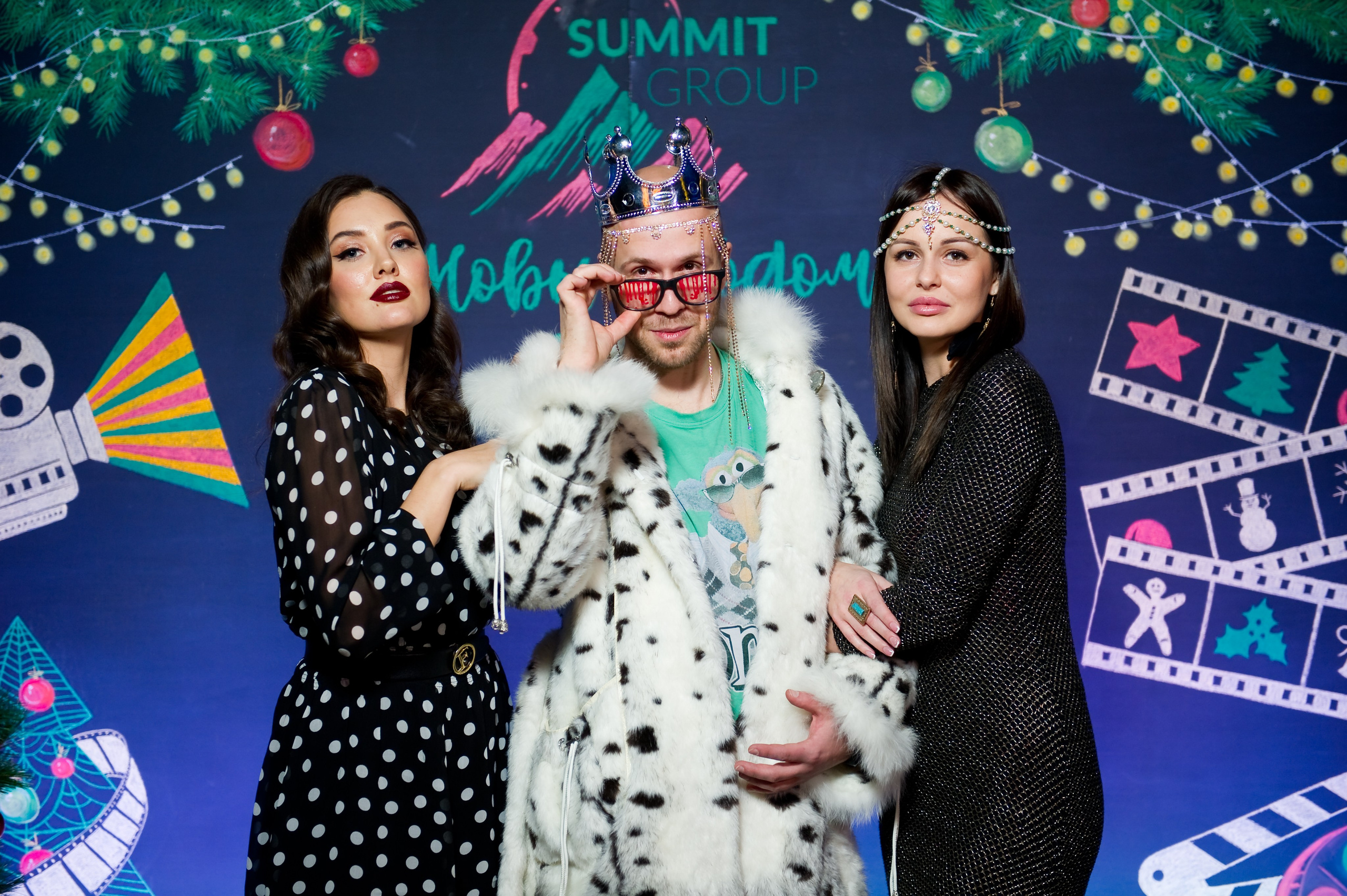 Новогодний корпоратив Summit. Репортажный фотограф и видеограф Слава Думчев. Тимбилдинги, отчетники, корпоративы