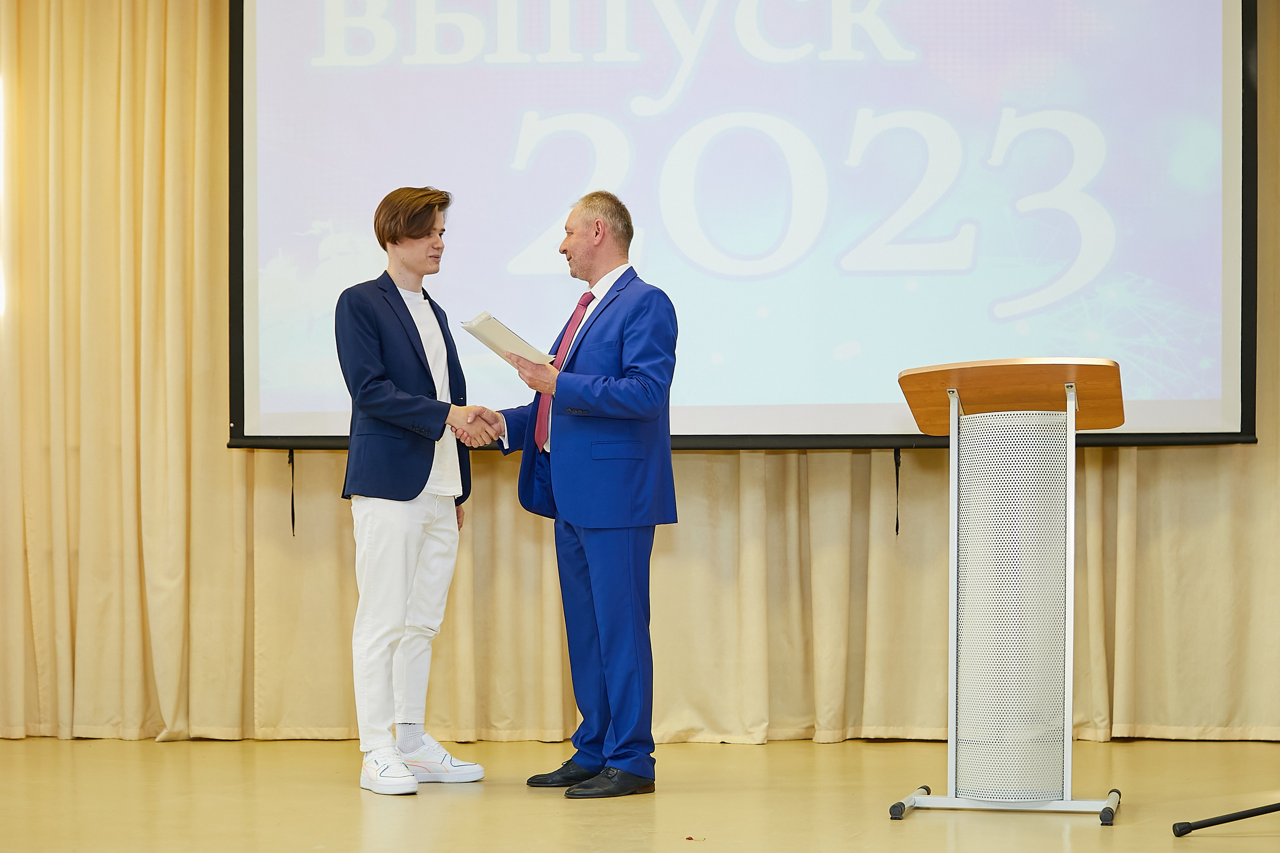 Выпускной 2023. Александр Осин — корпоративный и семейный фотограф в Москве