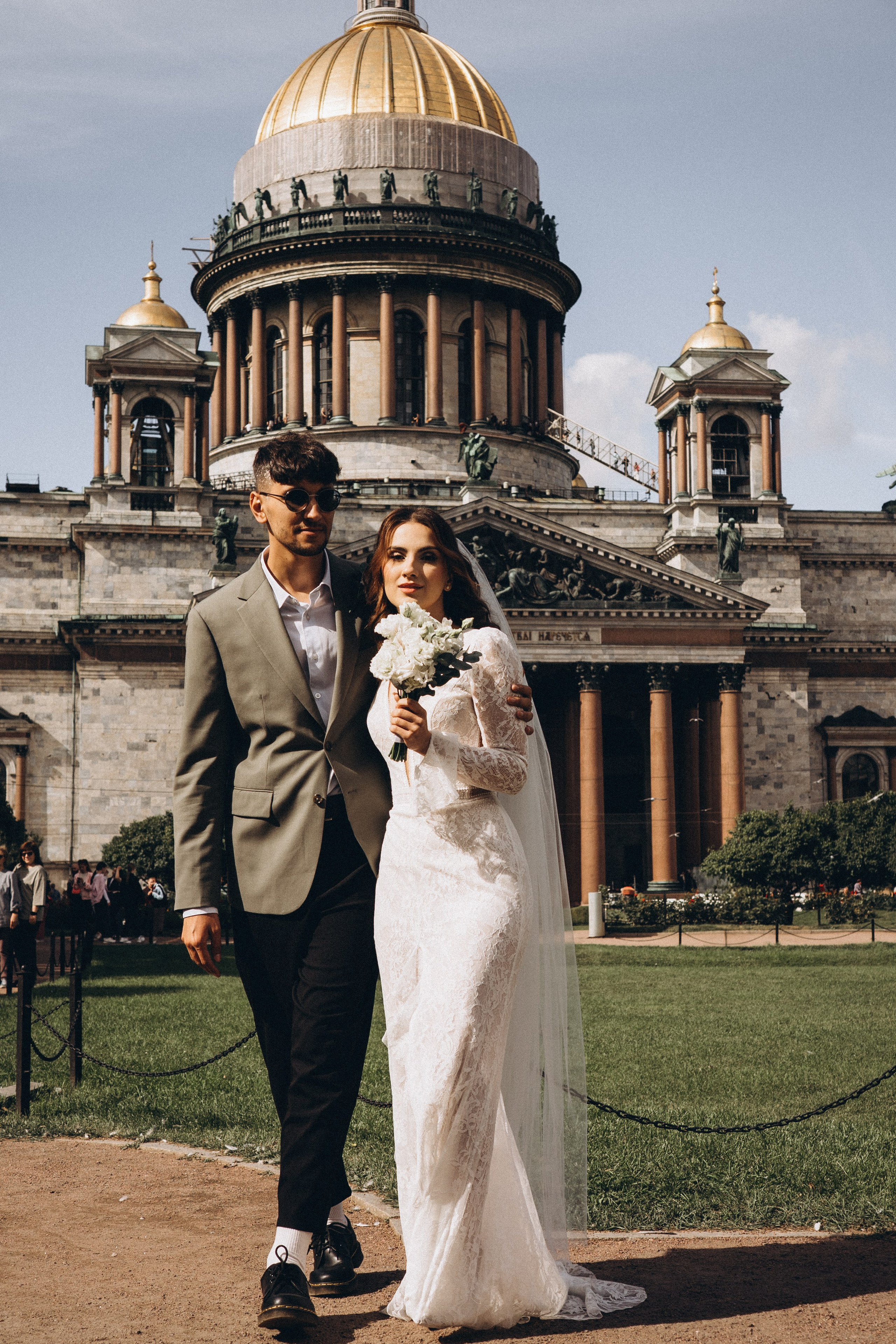 СВАДЕБНАЯ ПРОГУЛКА ВОЗЕ ИСАИКЕВСКОГО СОБОРА АСТОРИИ И ЗАКОНОДАЛЕТНОГО СОБРАНИЯ. Профессиональный фотограф, Санкт-Петербург — Виктория Богомолова