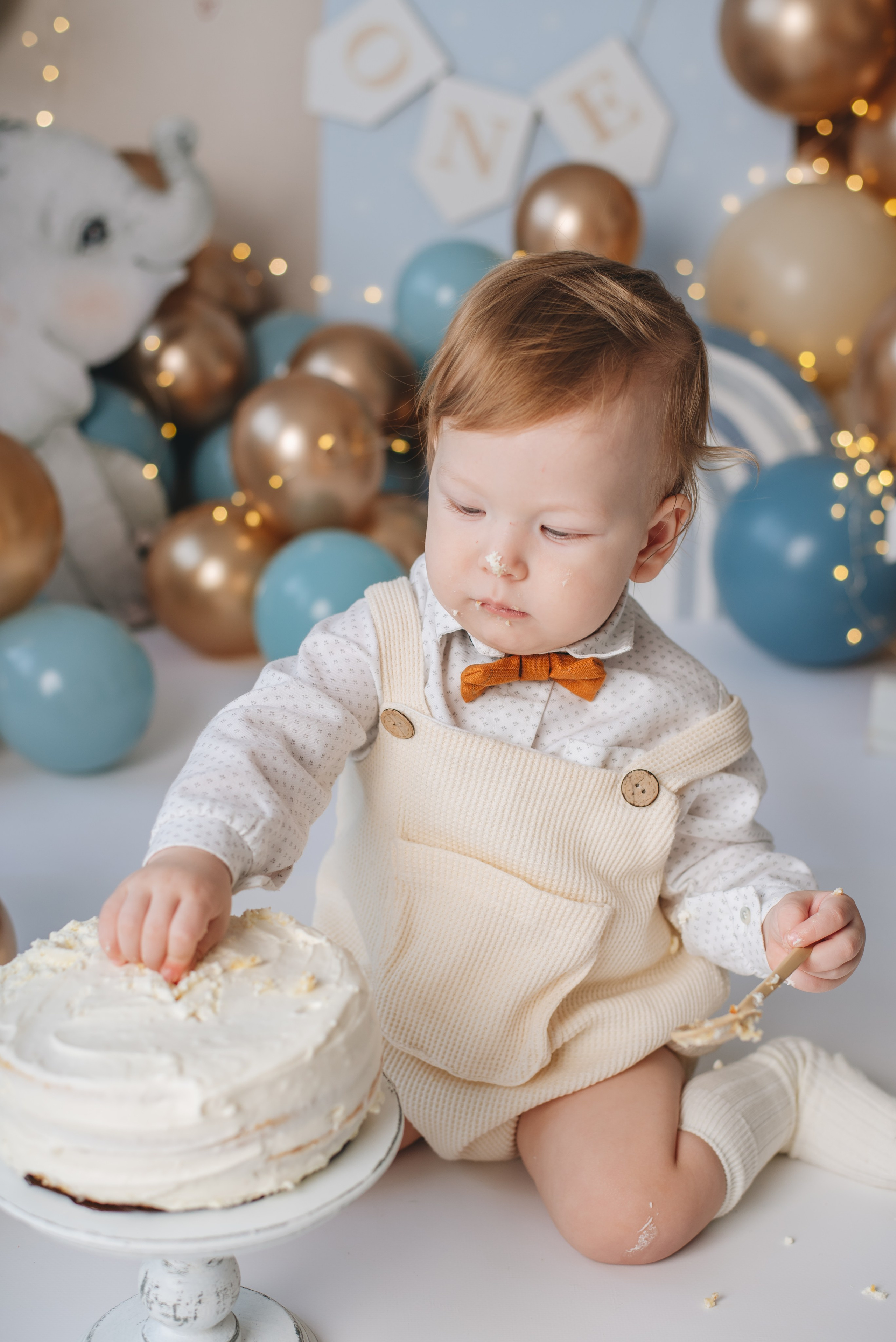 Первый тортик. Детский фотограф Ольга Жубрина