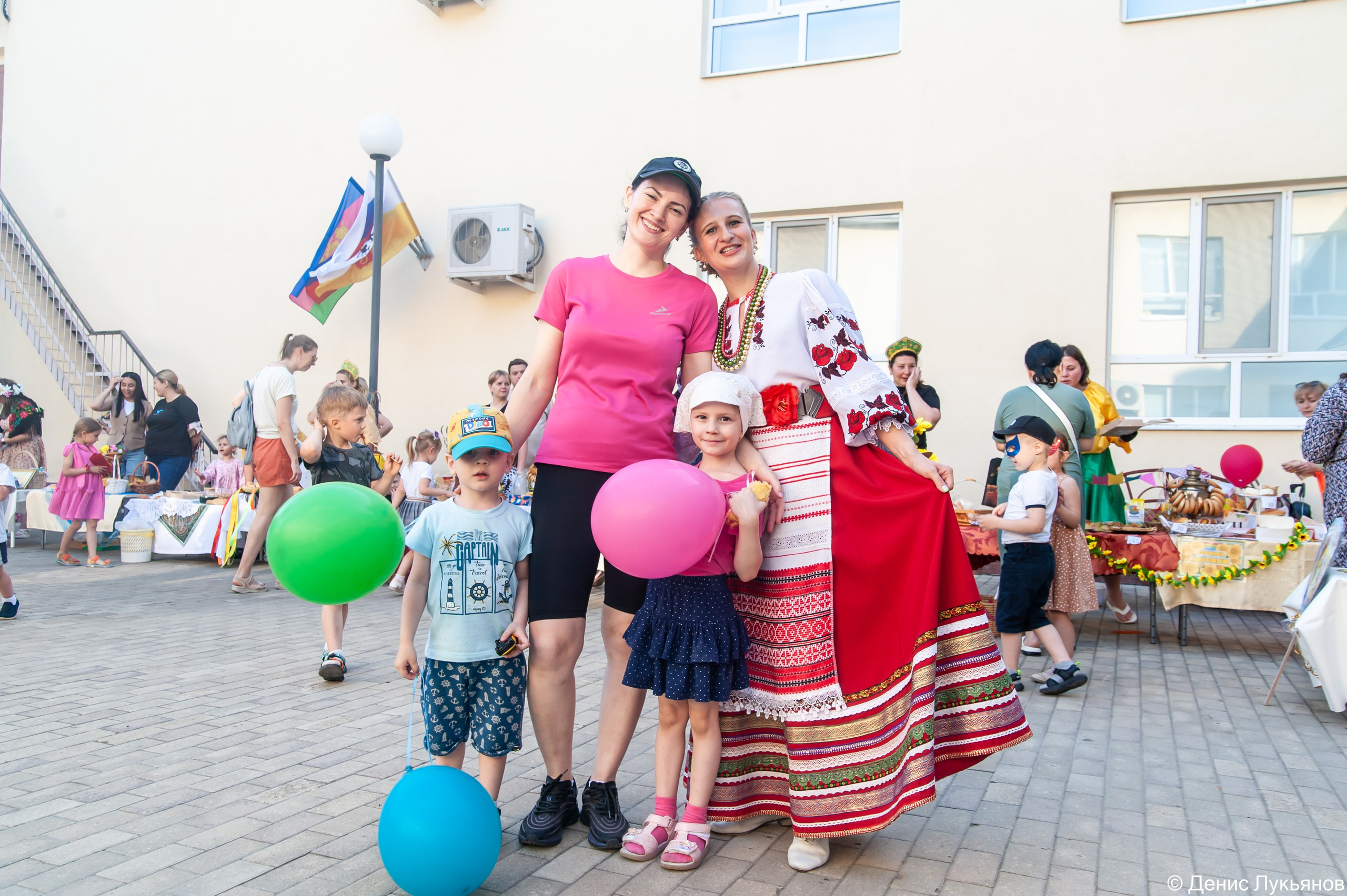 Ярмарка. Свадебный и семейный фотограф Денис Лукьянов в Краснодаре, Краснодарском крае и Республике Крым