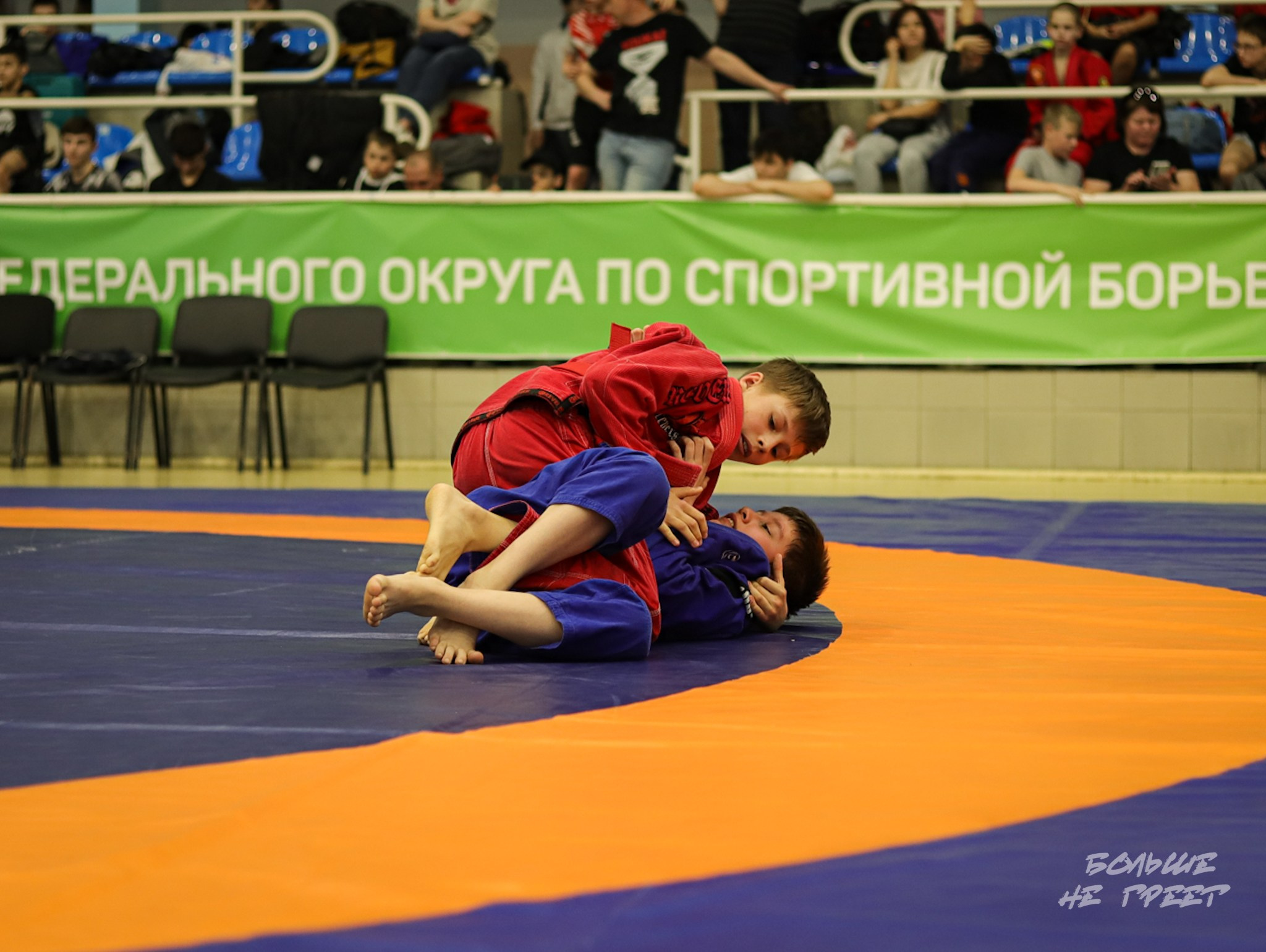 ПЕРВЕНСТВО УРФО ПО СПОРТИВНОЙ БОРЬБЕ ГРЭППЛИНГ И ГРЭППЛИНГ-ГИ. Больше не греет