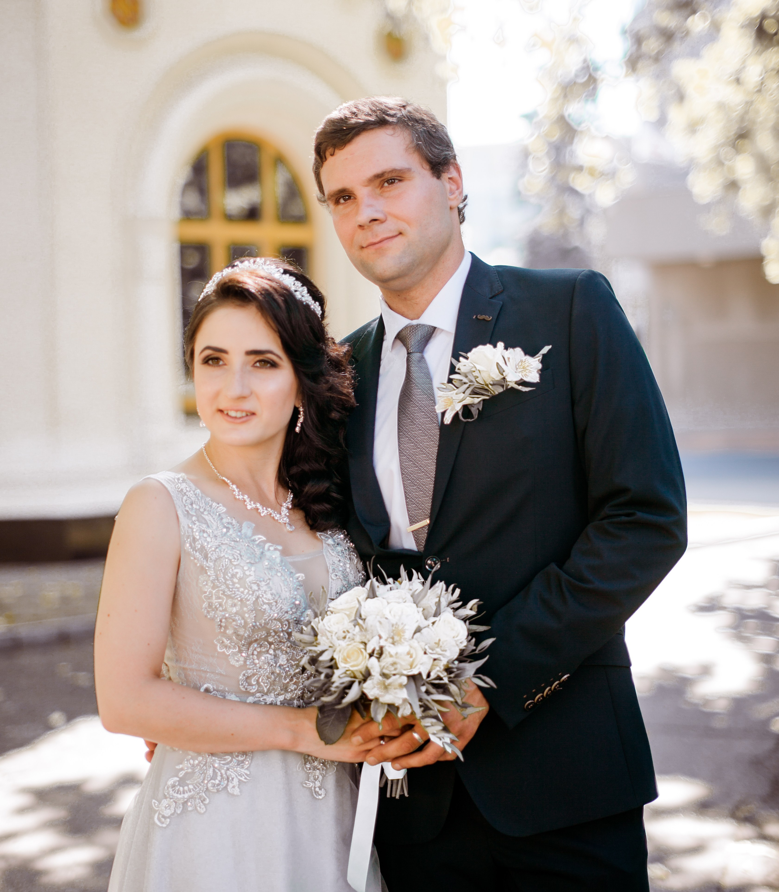 Свадебная фотосессия на улицах Нижнего Новгорода. Фотограф на крещение и венчание в Нижнем Новгороде.Свадебный Фотограф