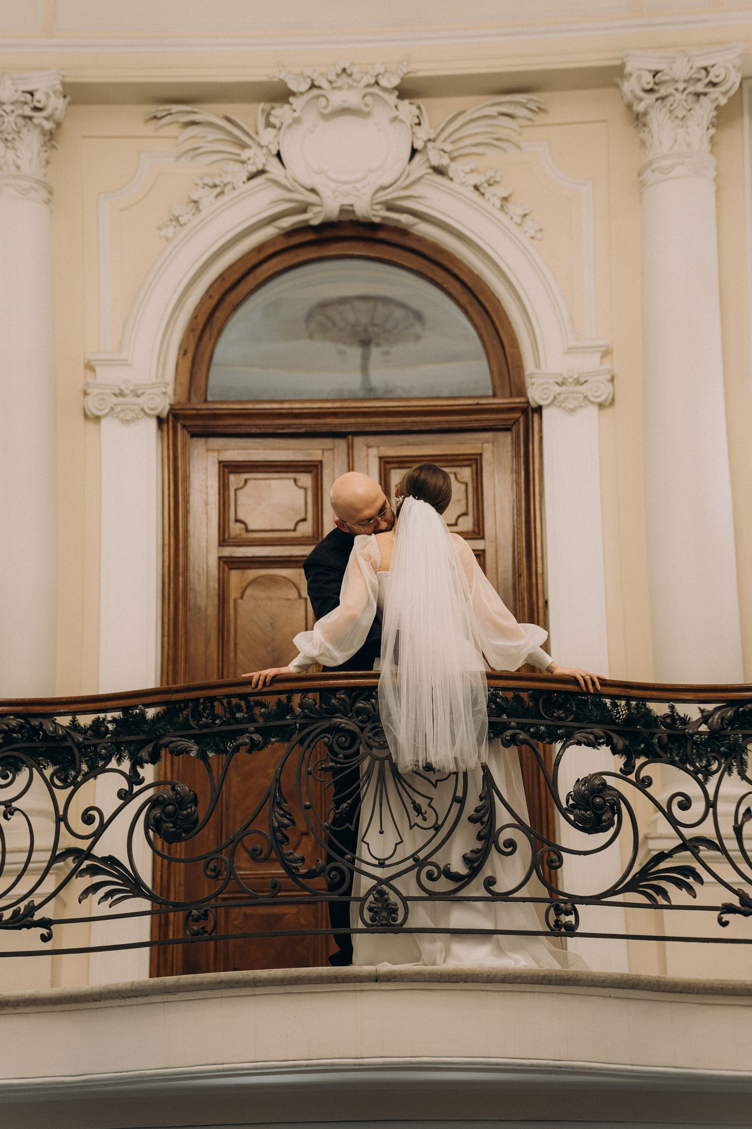 СВАДЕБНАЯ СЬЕМКА ВО ВТОРОМ ДВОРЦЕ (ДЕКАБРЬ) ТАКЖЕ СЬЕМКА В СТУДИИ НА ЧЕРНЫШЕВСКОЙ. Профессиональный фотограф, Санкт-Петербург — Виктория Богомолова