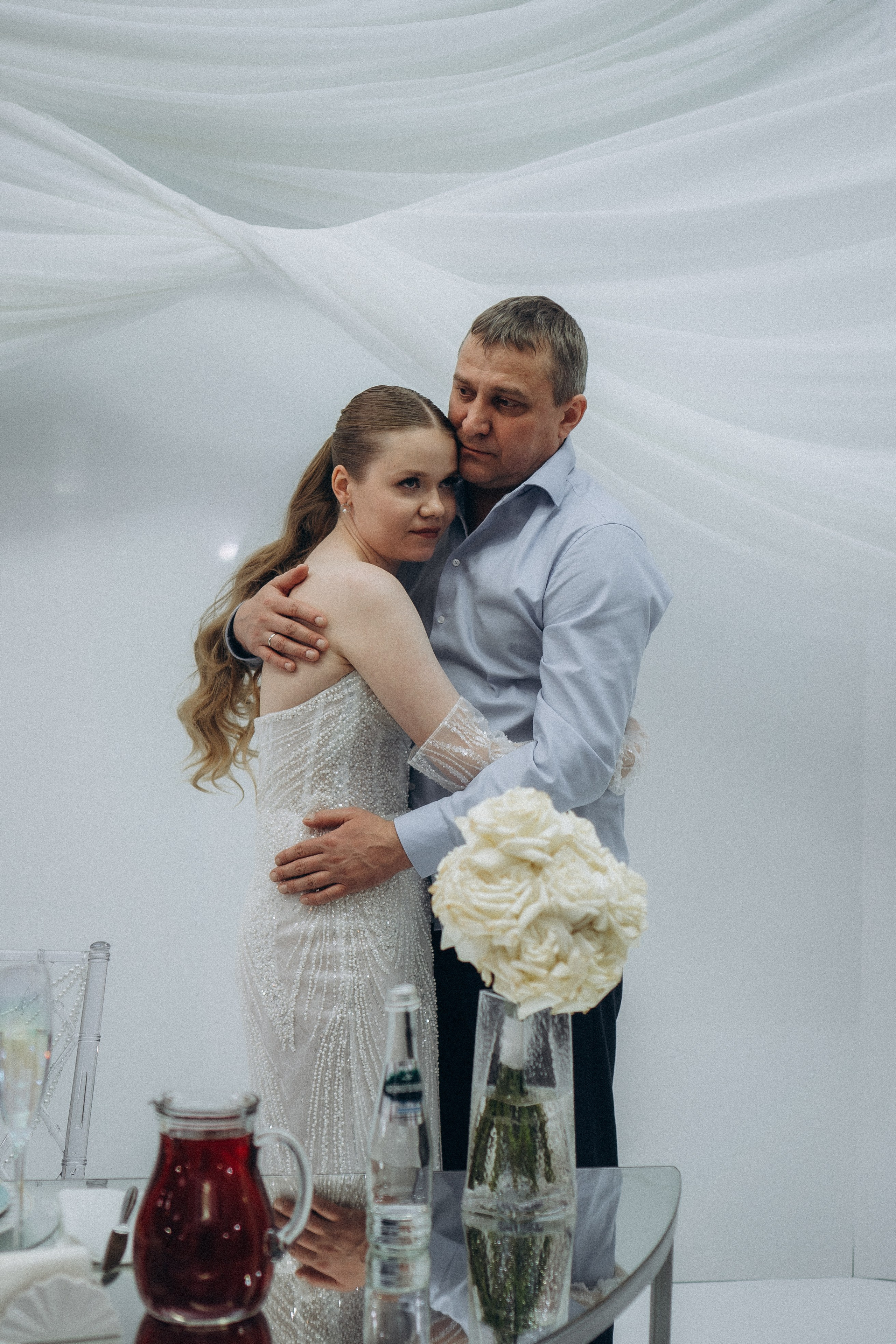 СВАДЕБНАЯ СЬЕМКА СБОРОВ В ОТЕЛЕ И ВЫЕЗД НА ЦЕРЕМОНИЮ (СНЯТО В СИБИРЕ В НИЖНЕВАРТОВСКЕ). Профессиональный фотограф, Санкт-Петербург — Виктория Богомолова