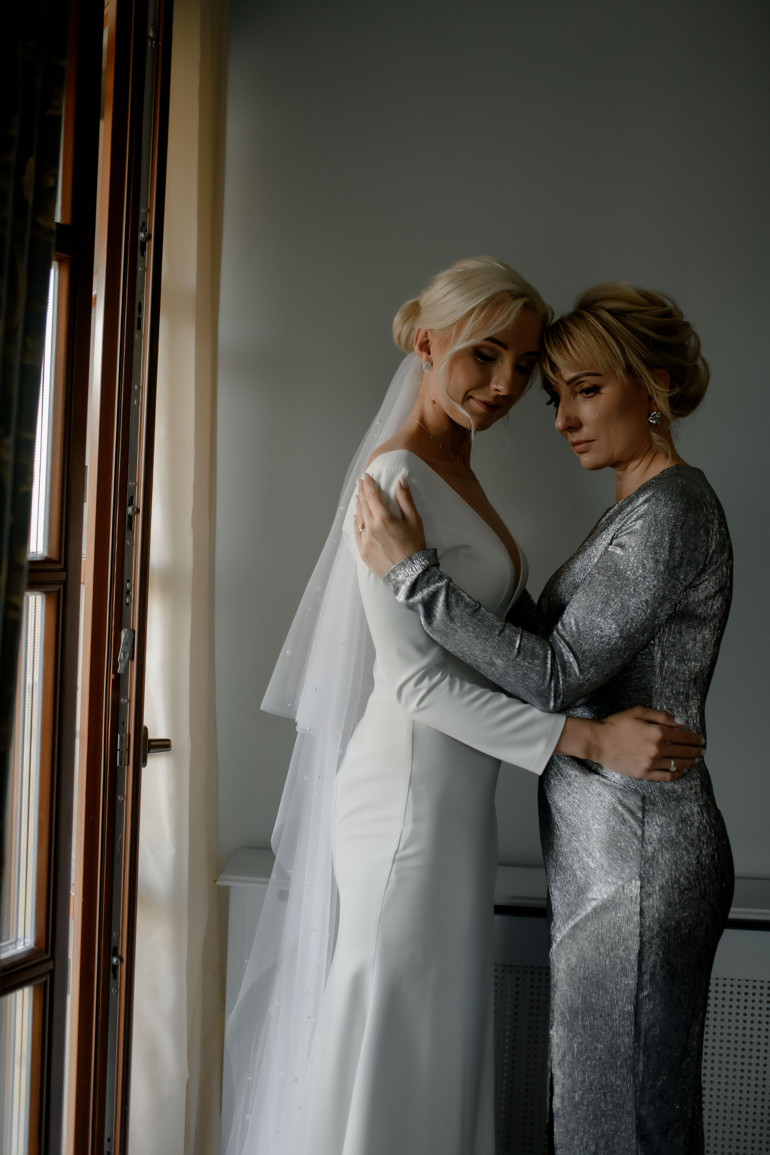 Елена и Александр. Анна Чугунова