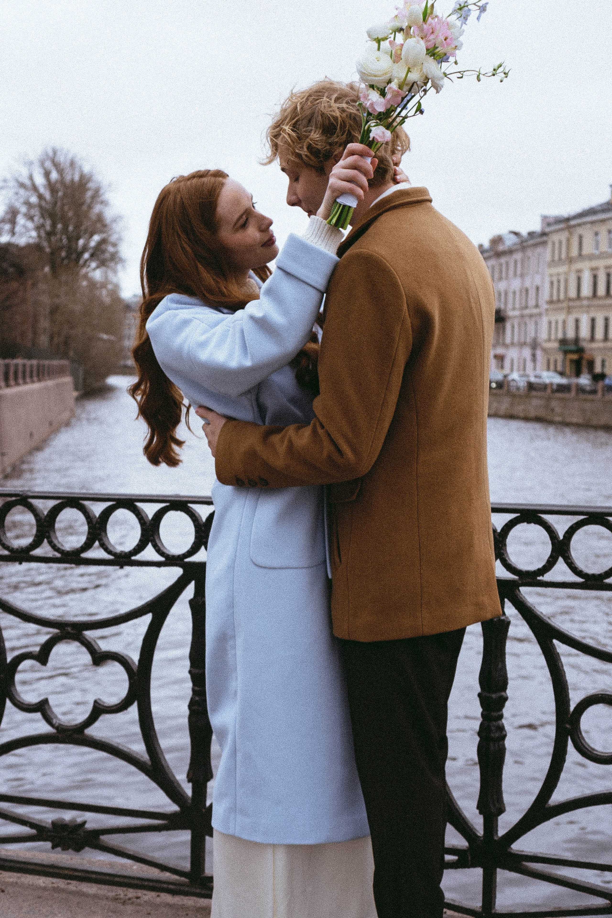 СВАДЕБНАЯ ПРОГУЛКА ПО ПЕТРОГРАДКЕ ВЕСНОЙ (ФОТОСЕССИИЯ ПАРЫ СВАДЕБНАЯ). Профессиональный фотограф, Санкт-Петербург — Виктория Богомолова