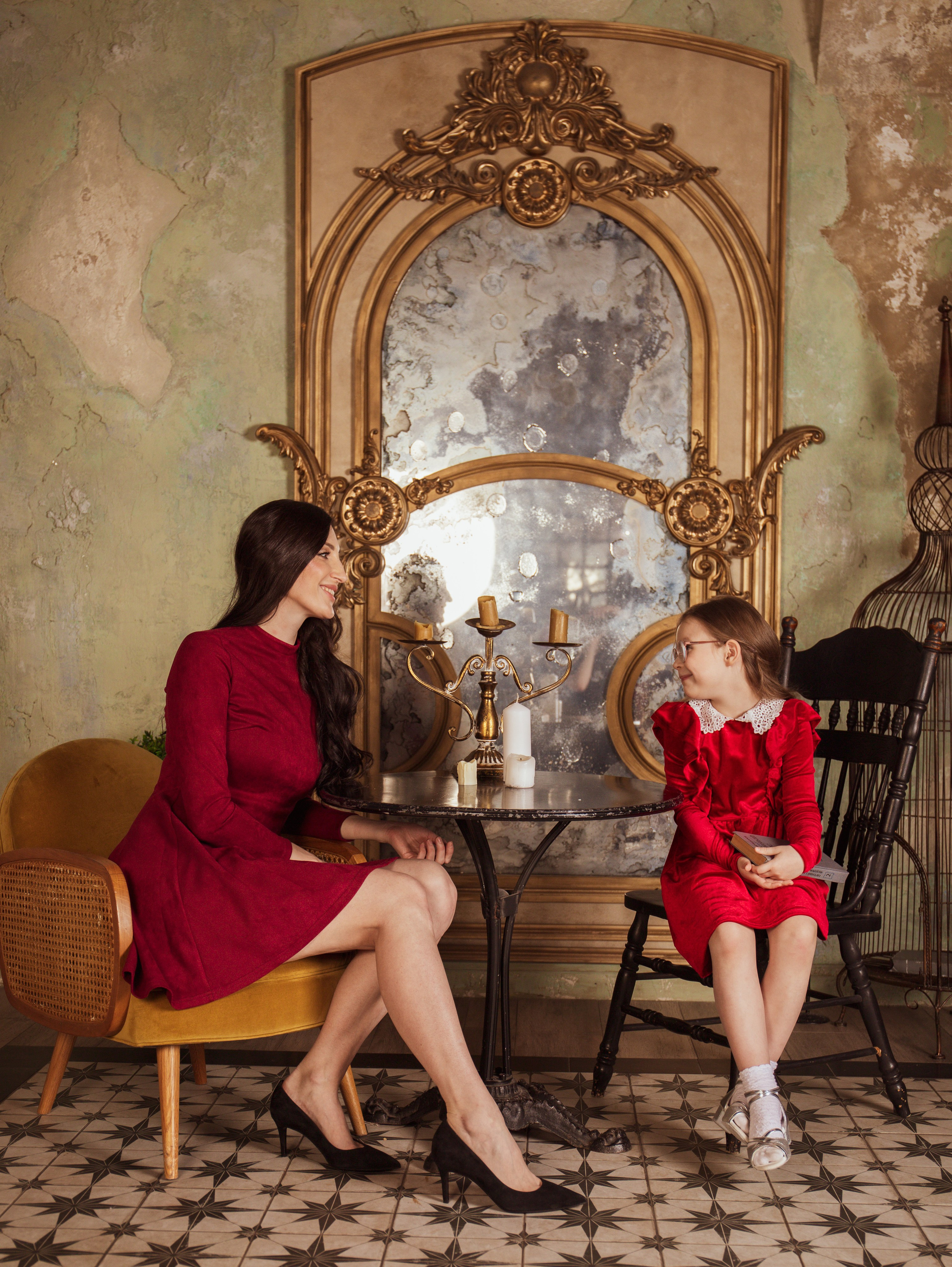 Мама с дочкой, новогодняя сьемка. Свадебный и семейный фотограф в Москве Мила Широких