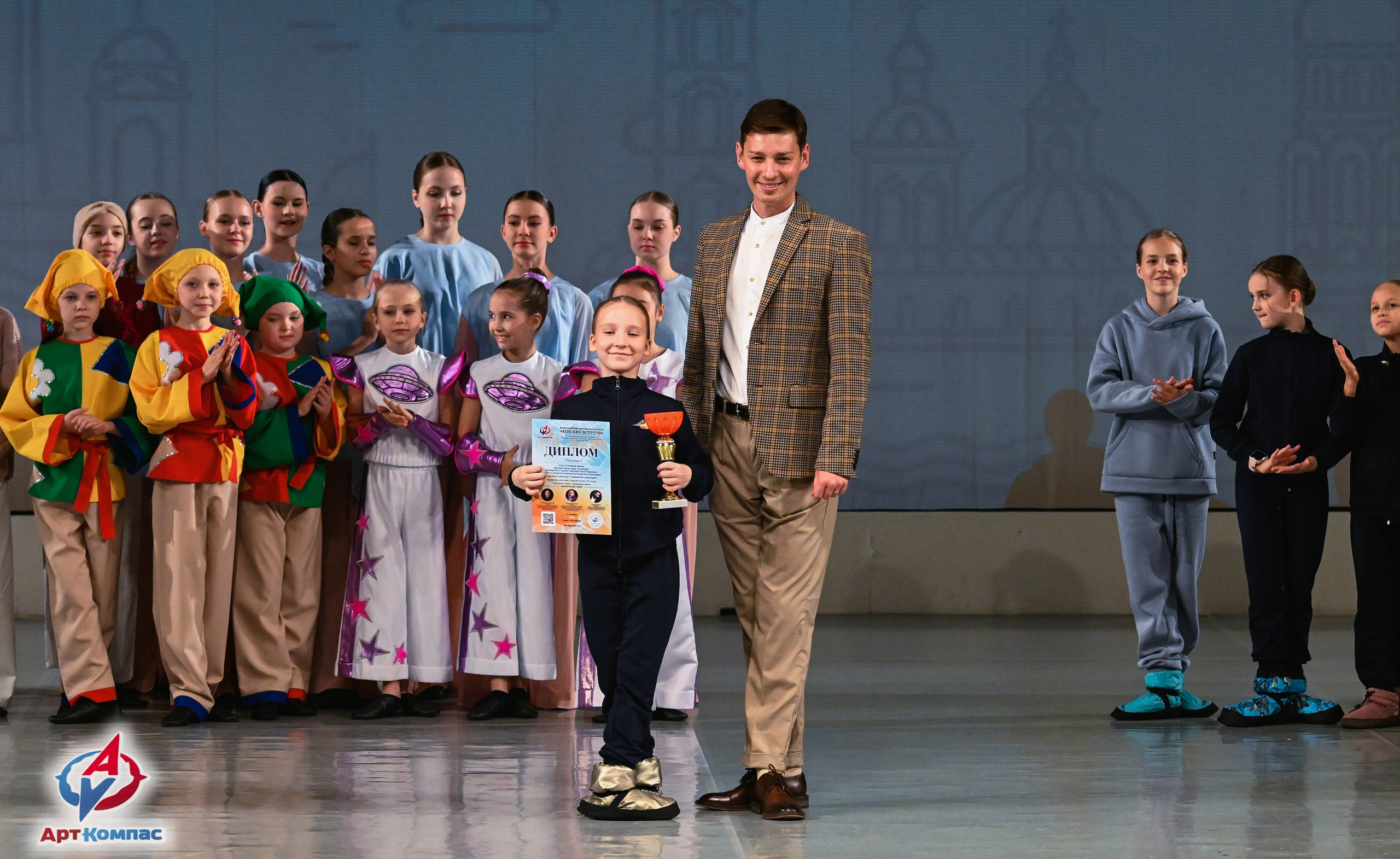 05.10.2025 Всероссийский фестиваль талантов «НЕВСКИЕ ВСТРЕЧИ» г. Санкт-Петербург. Медиастудия Фото Концепт