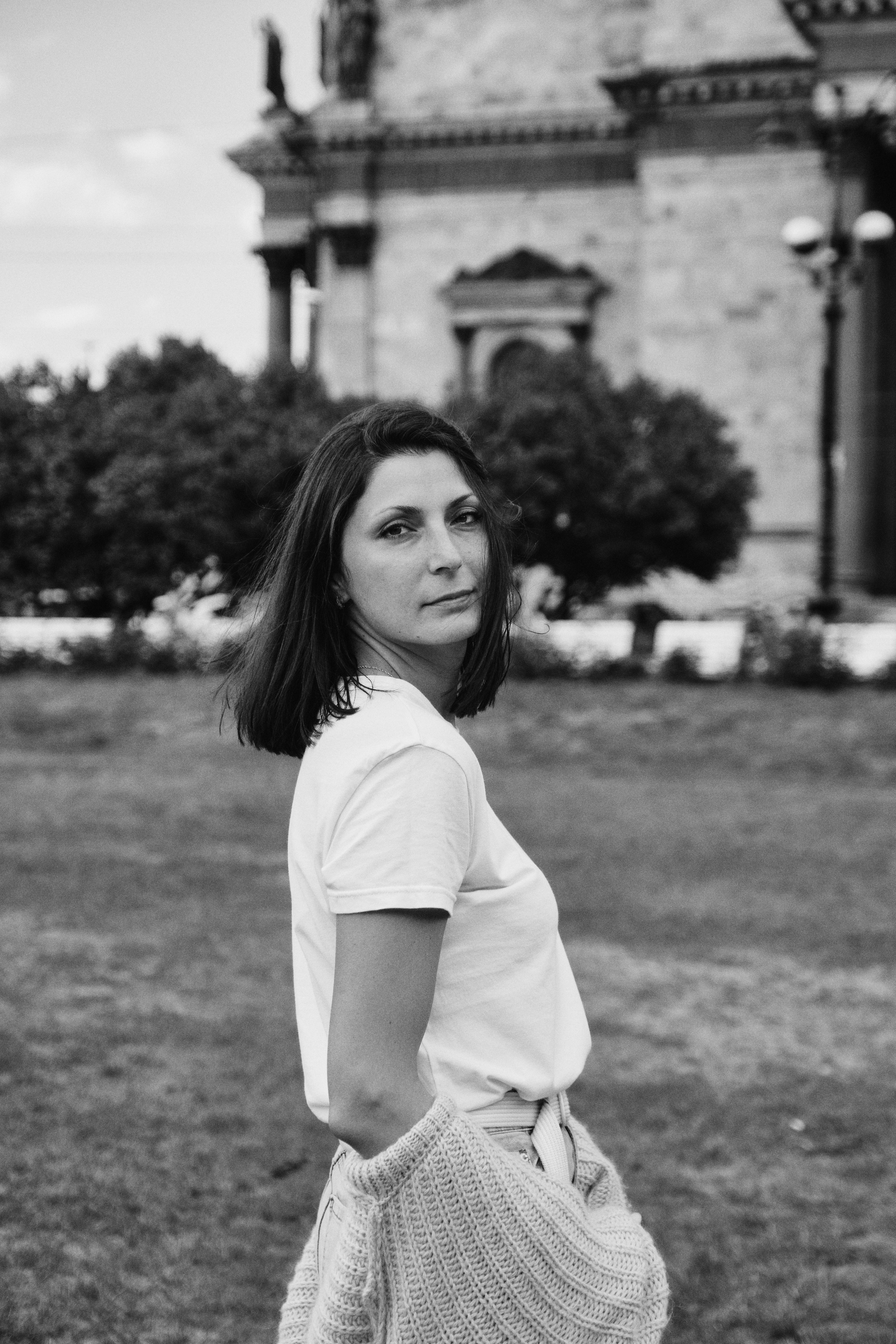 Уличная прогулка по СПб, портретный фотограф. Семейные и свадебные фотосессии в СПб, в студии, на улице, на природе