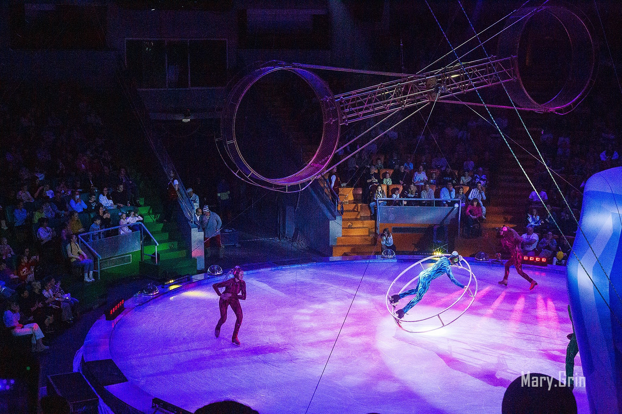 Цирк на льду. Айсберг с белыми медведями. Детский и семейный фотограф, фотограф мероприятий Нижний Новгород