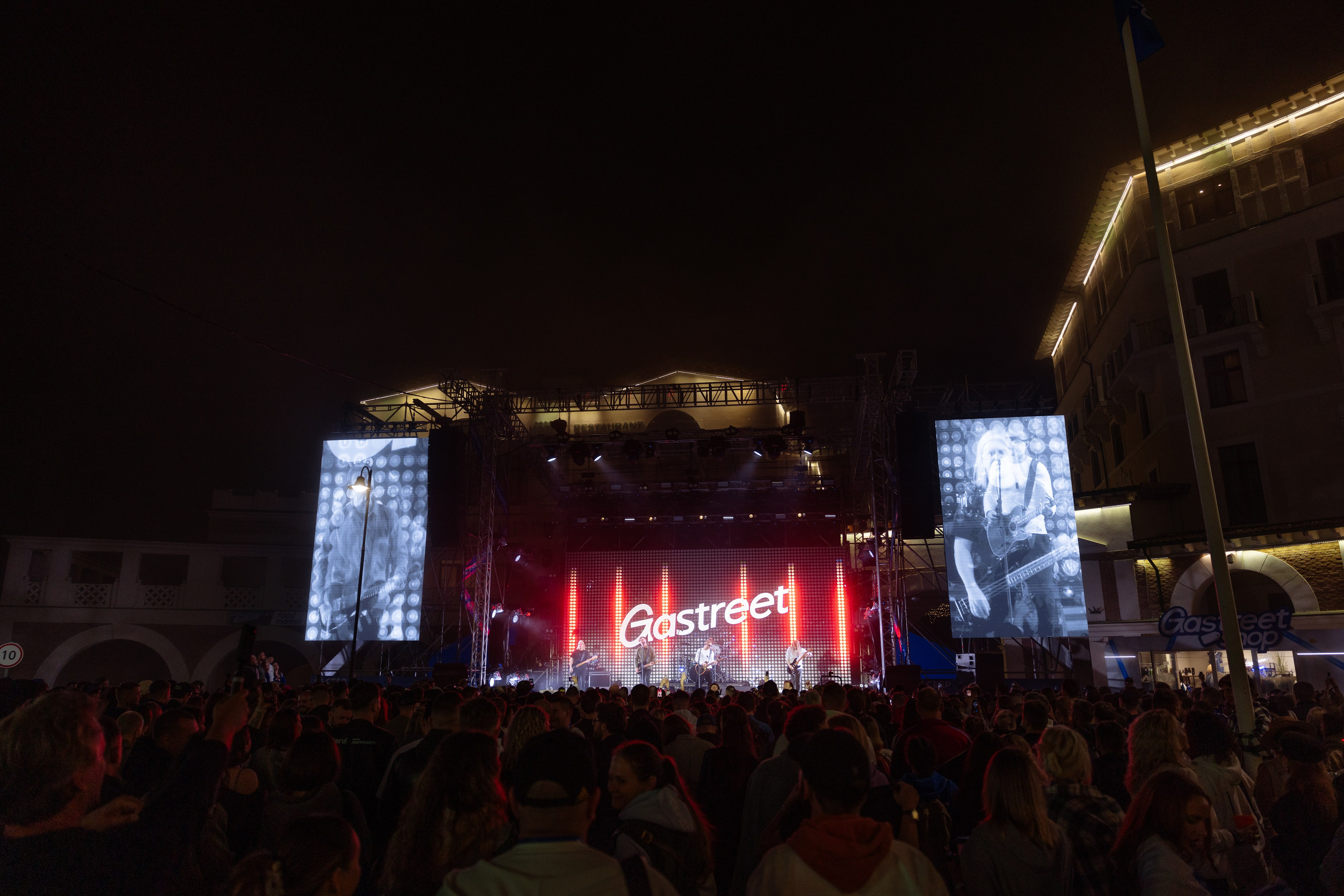 Женя Трофимов и Комната Культуры. Арина Тамочкина. Фотограф Краснодарю