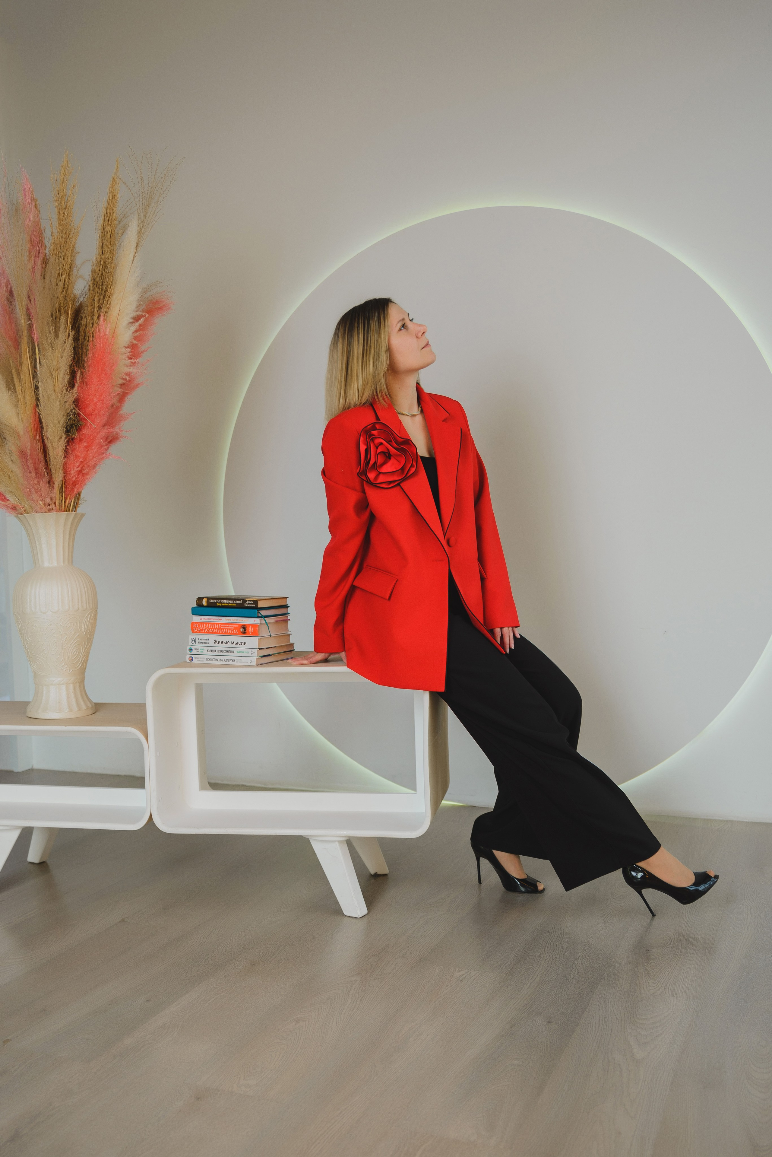 Женские портреты. Айсылу Счастливая — Фотограф | Ретушёр | Нейрокреатор