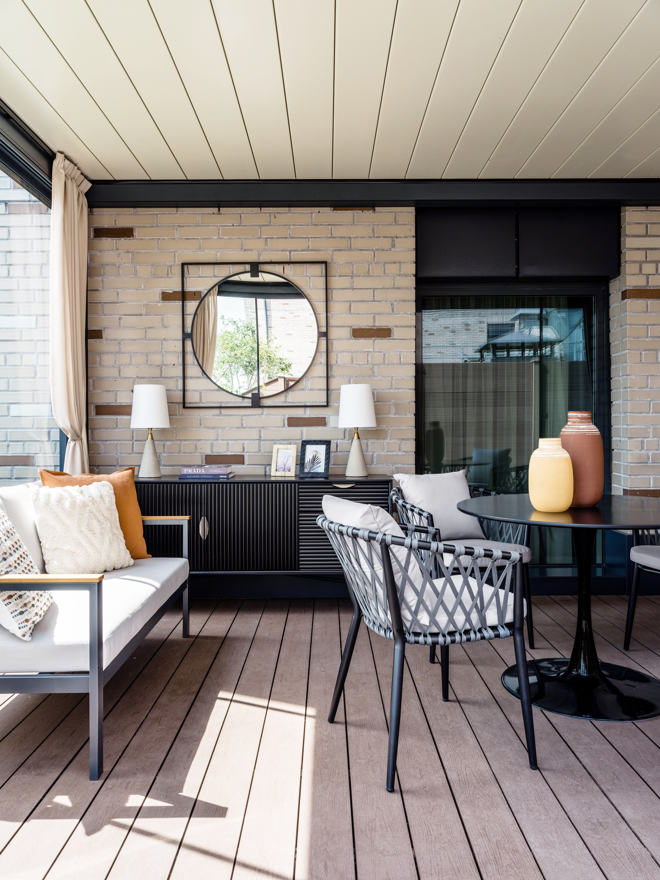 Пергола на эксплуатируемой кровле