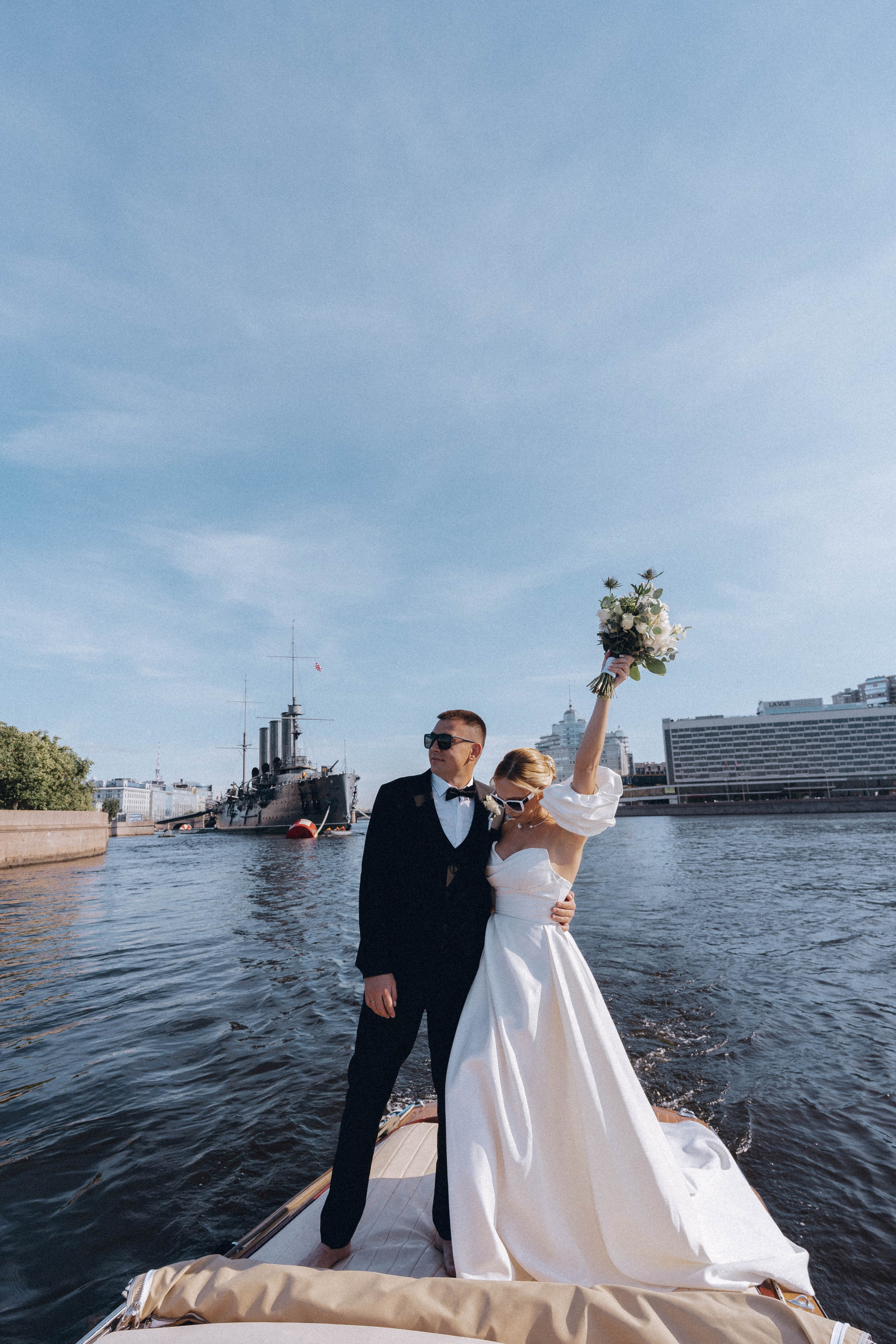 СВАДЕНБНАЯ СЬЕМКА НА КАТЕРЕ ПО КАНАЛАМ САНКТ-ПЕТЕРБУРГА И В АКВАТОРИИ НЕВЫ. Профессиональный фотограф, Санкт-Петербург — Виктория Богомолова