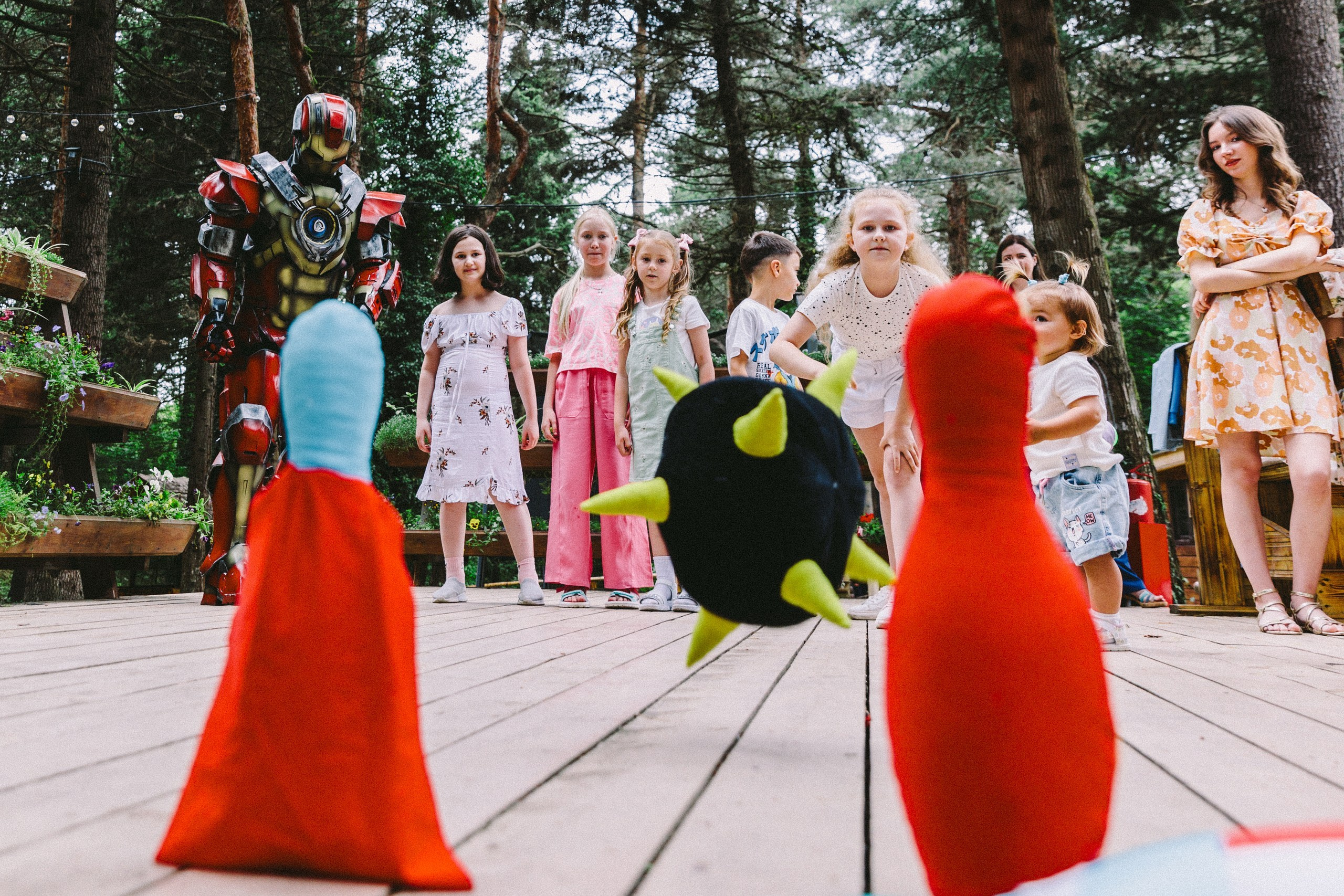 Фотограф на день рождения — ресторан Форест. Свадебный фотограф в Абхазии, Сухум, Гагра, Сочи