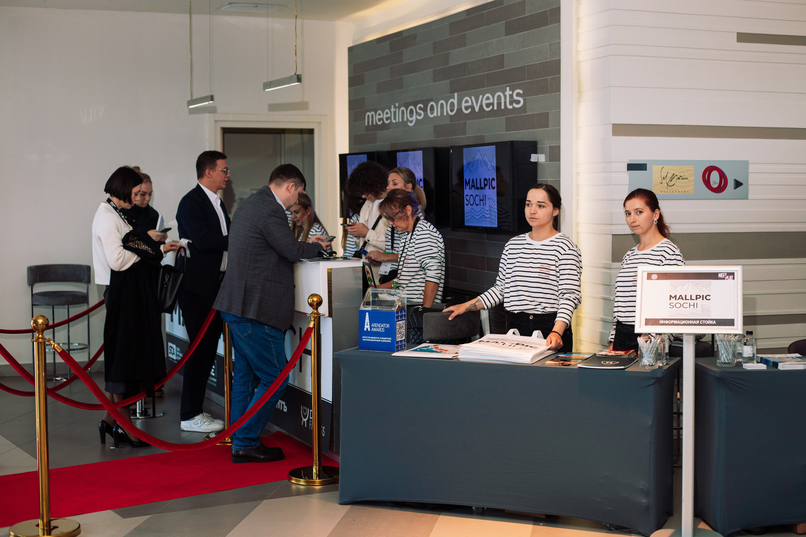 Сессия MALLPIC. Репортажный и fashion фотограф в Москве Сергей Бардин