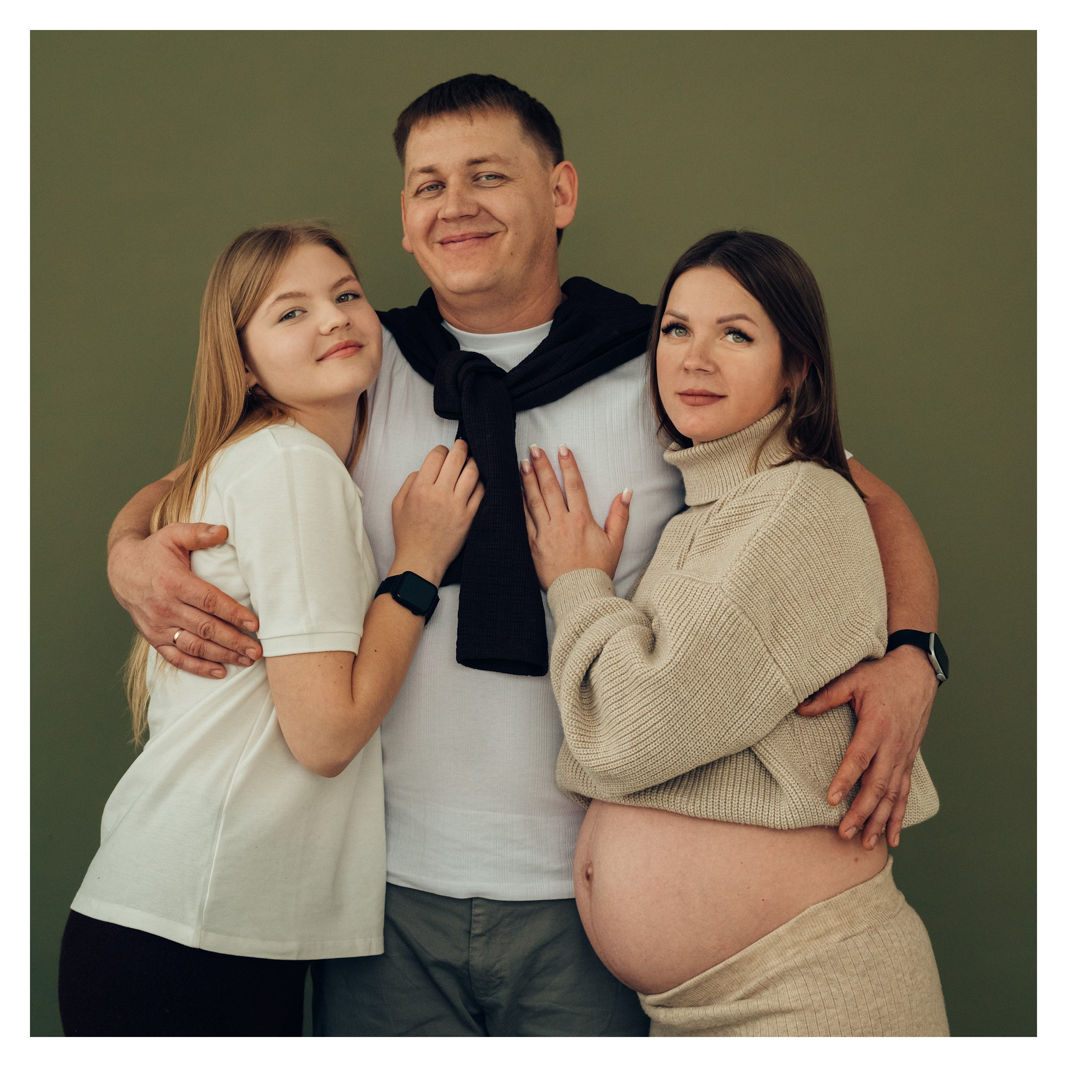 Студийная Семейная фотосессия. Семейный фотограф в Краснодаре и Курганинске