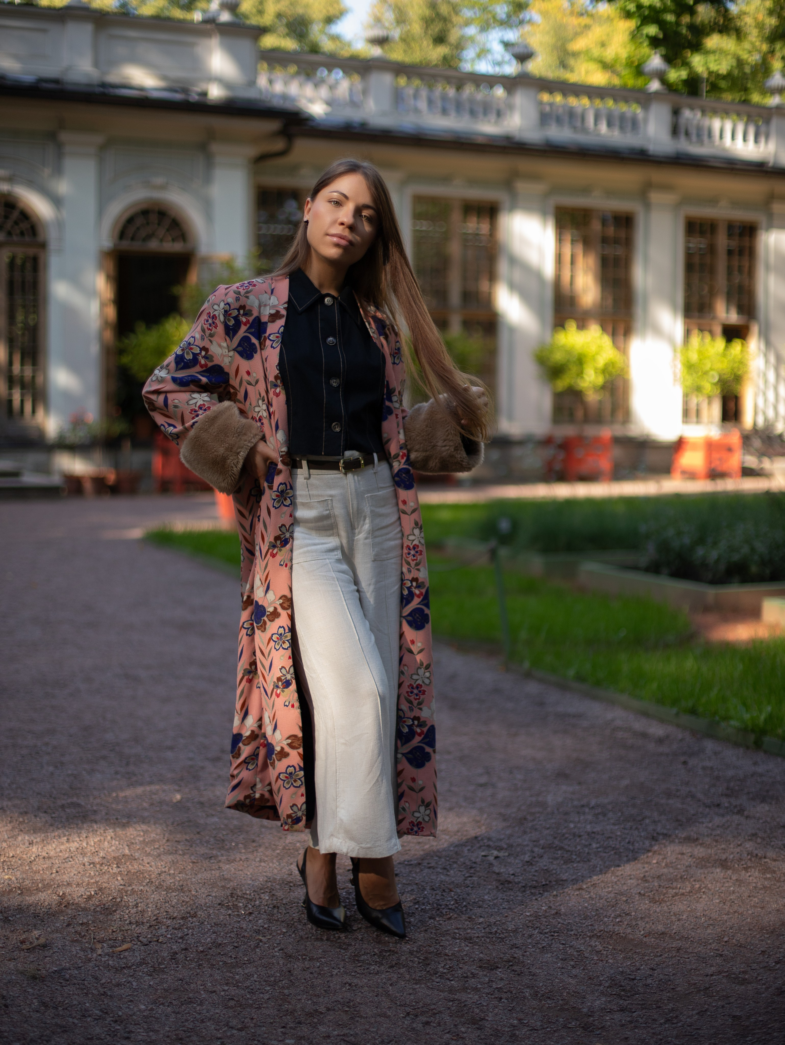 Прекрасная Яна в Летнем саду. Семейный фотограф в Санкт-Петербурге Ирина Иванова