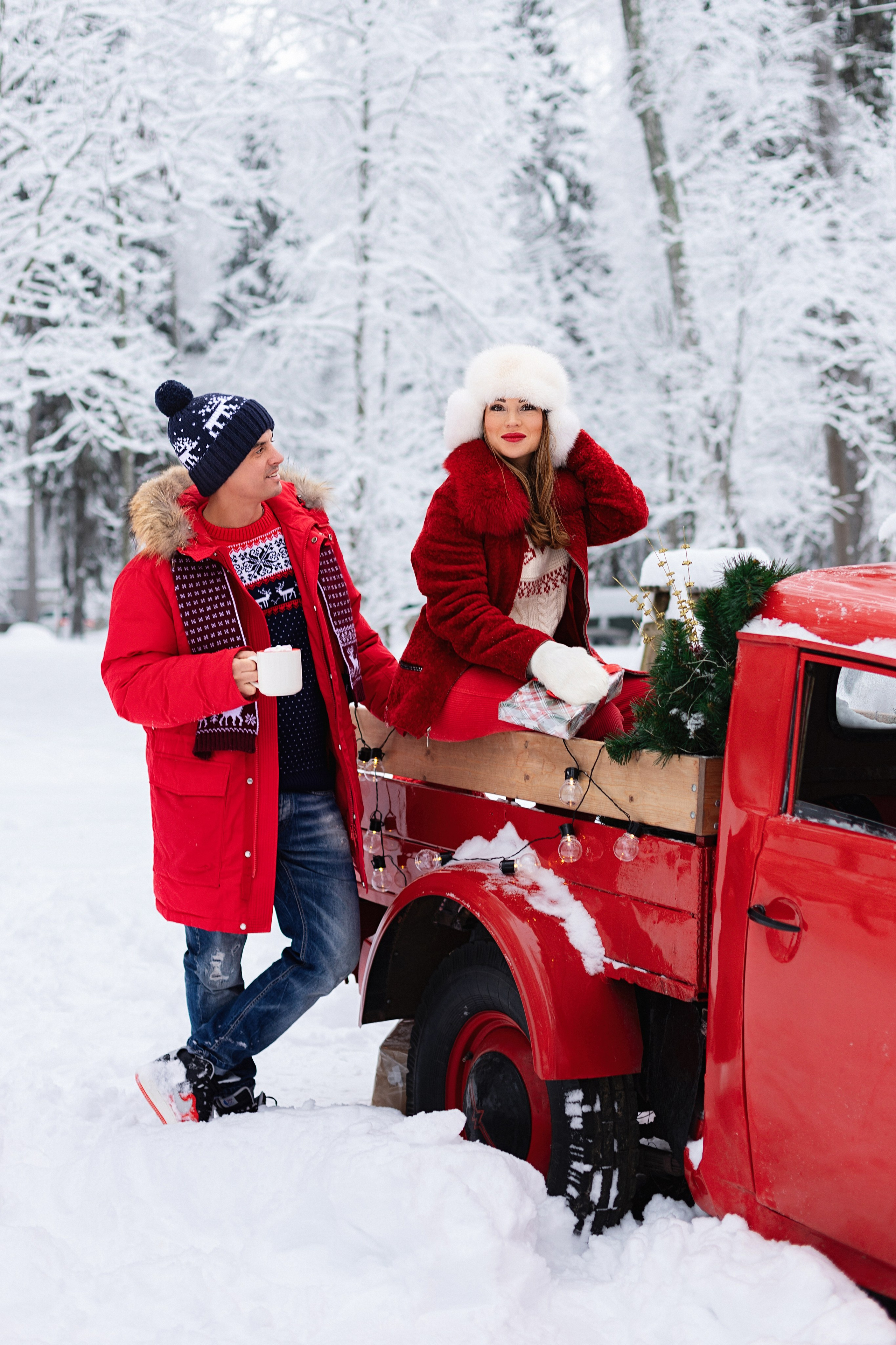 Фотосессия в зимнем лесу для пары. Трубинова Екатерина | Семейный фотограф | Москва