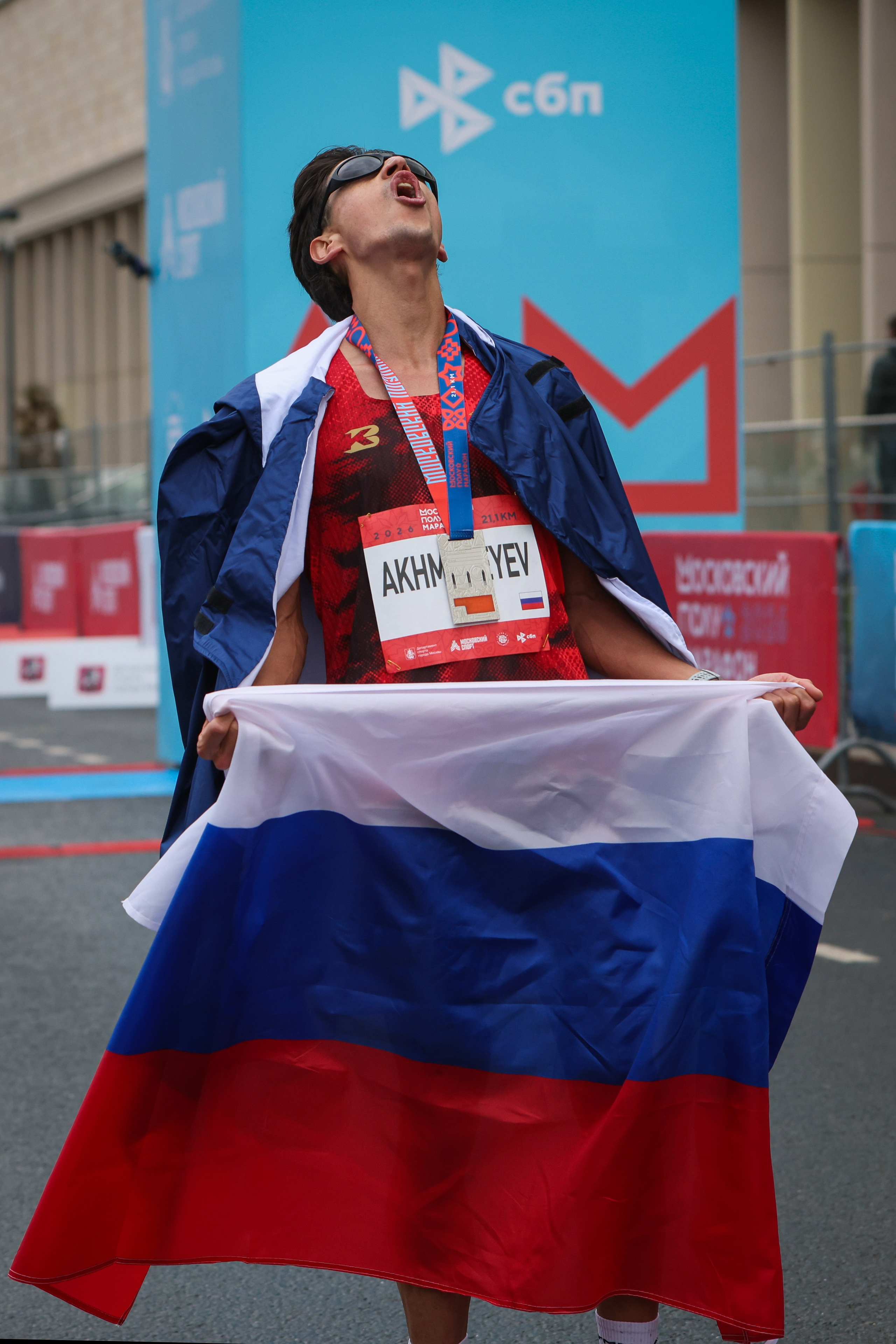 Московский полумарафон 25 и 26.04.26. Фотограф Сергей Ловкий